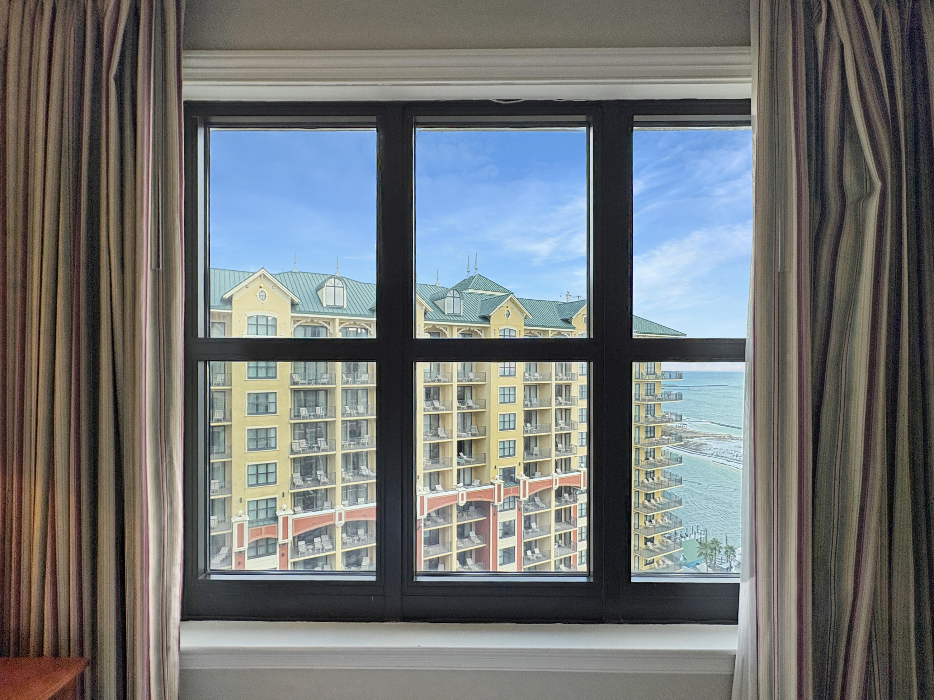 Emerald Grande - Residential