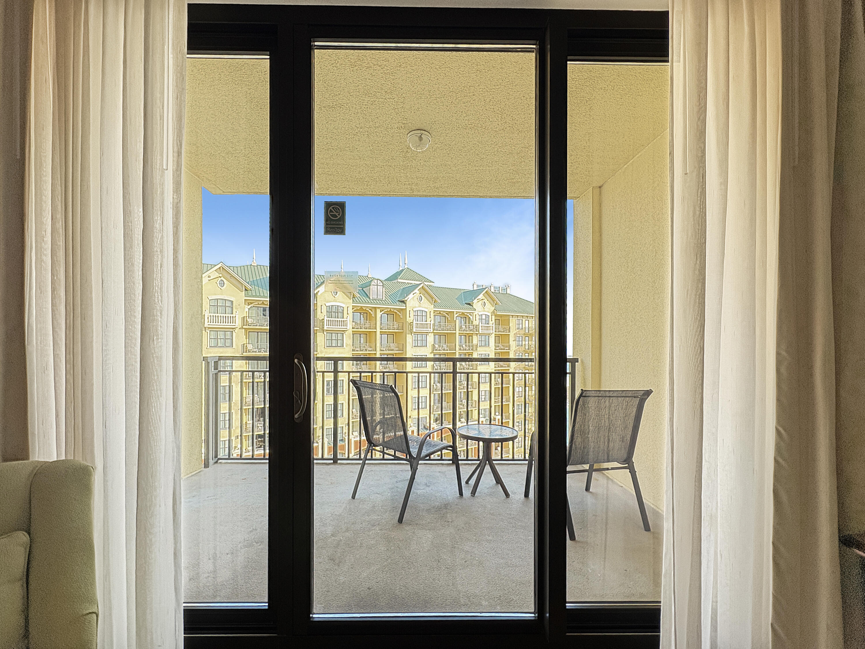 Emerald Grande - Residential