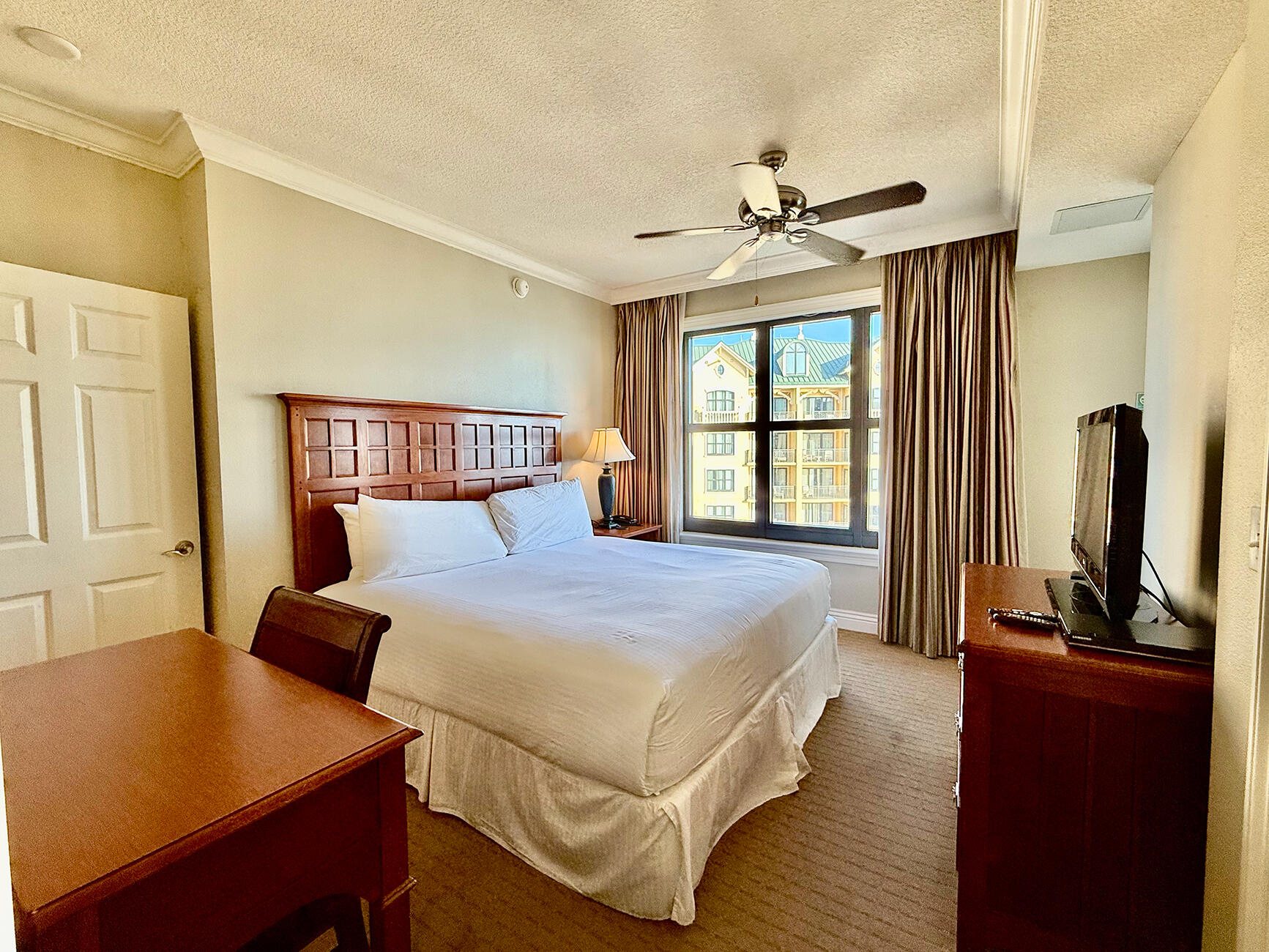 Emerald Grande - Residential