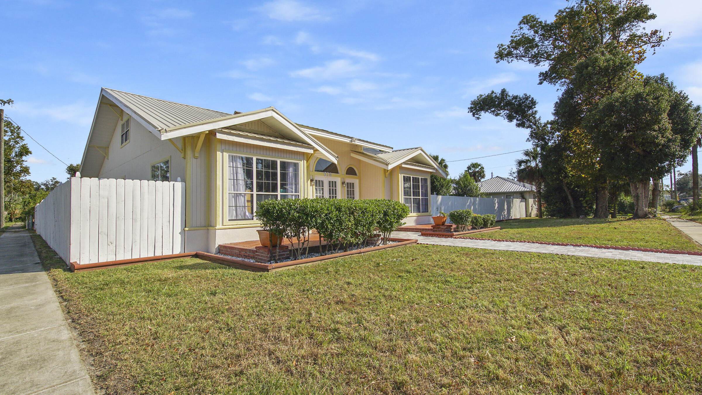 OLD ORCHARD - Residential