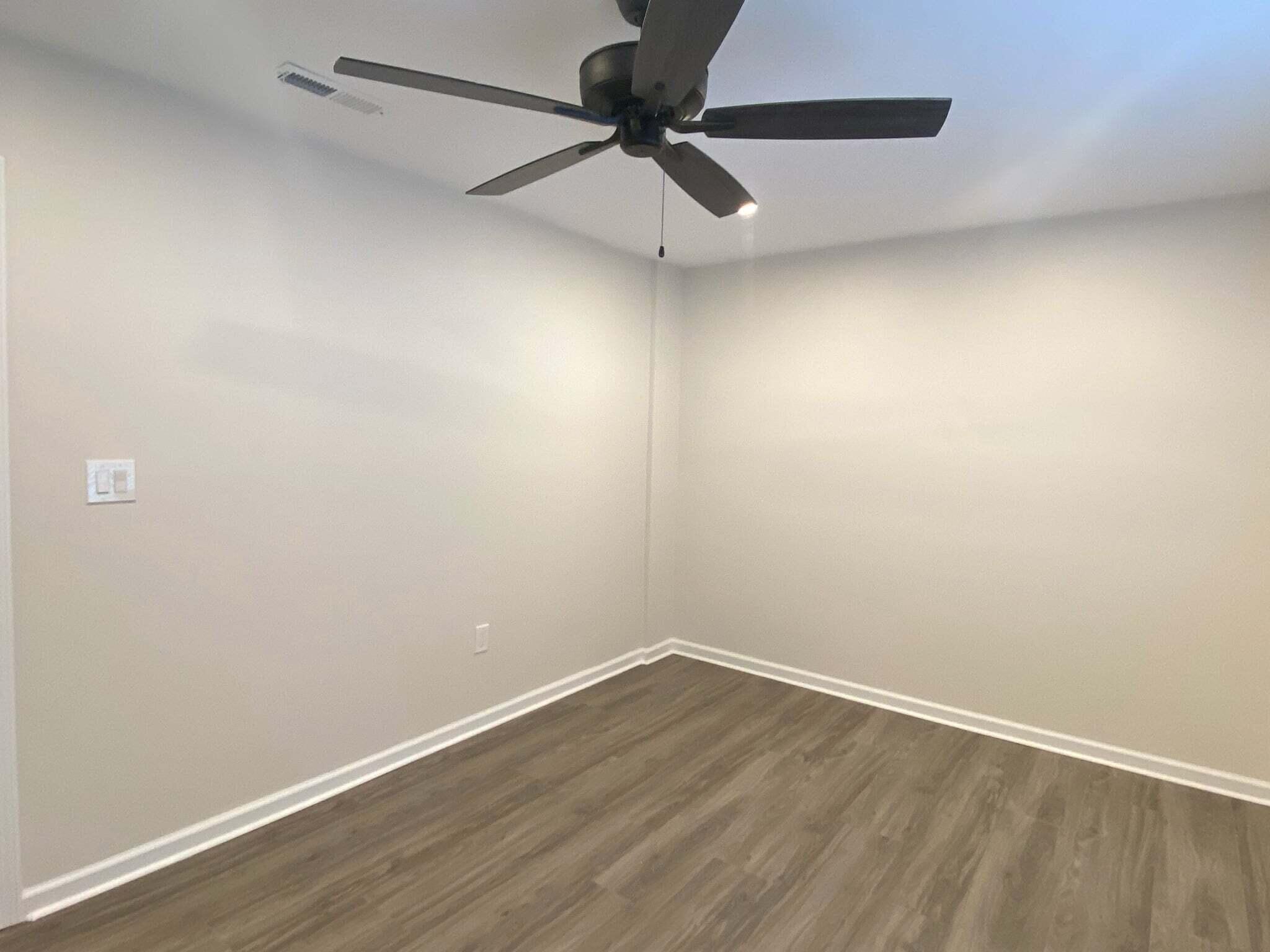 SPINNAKER - Residential Lease