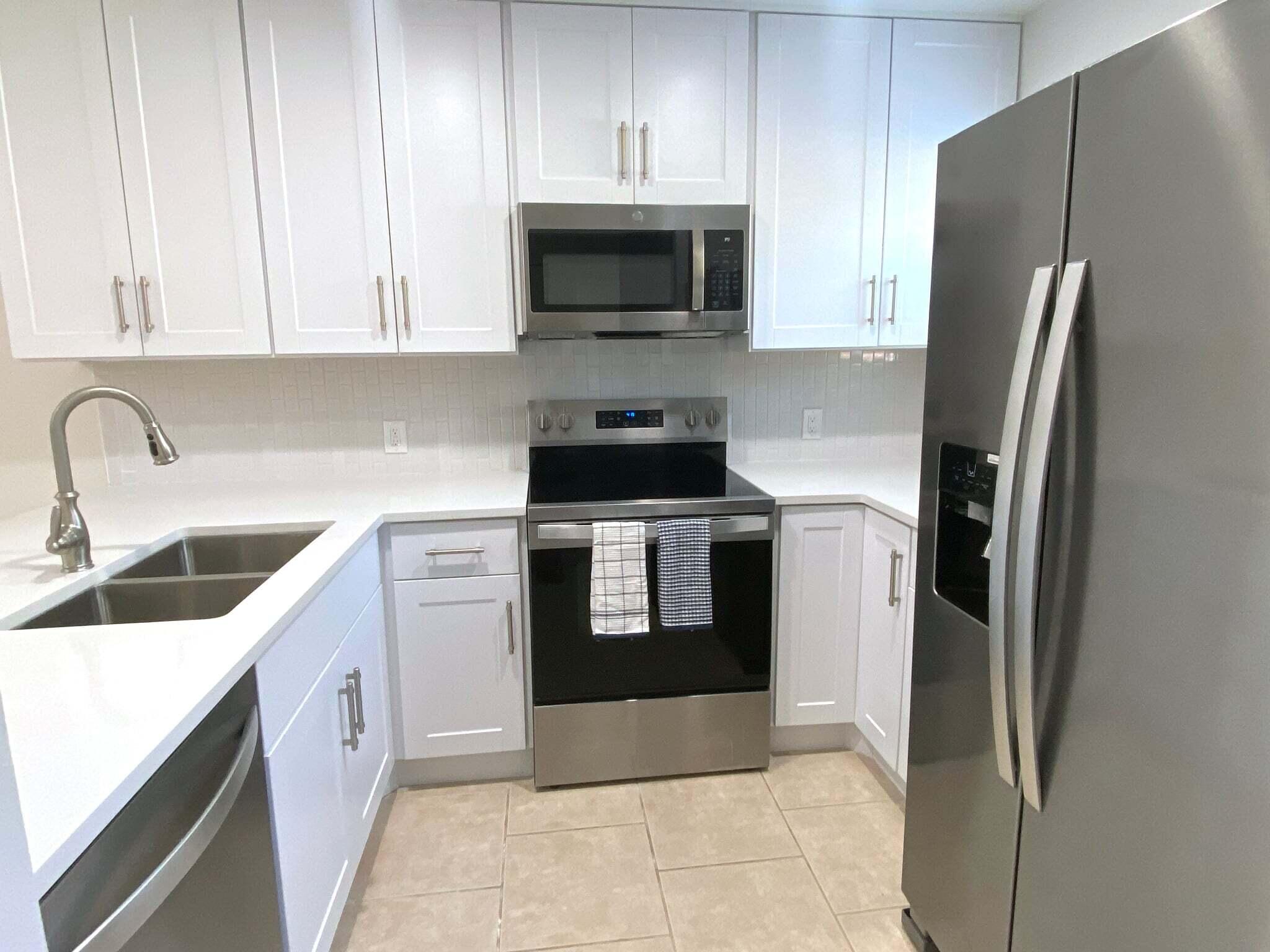 SPINNAKER - Residential Lease