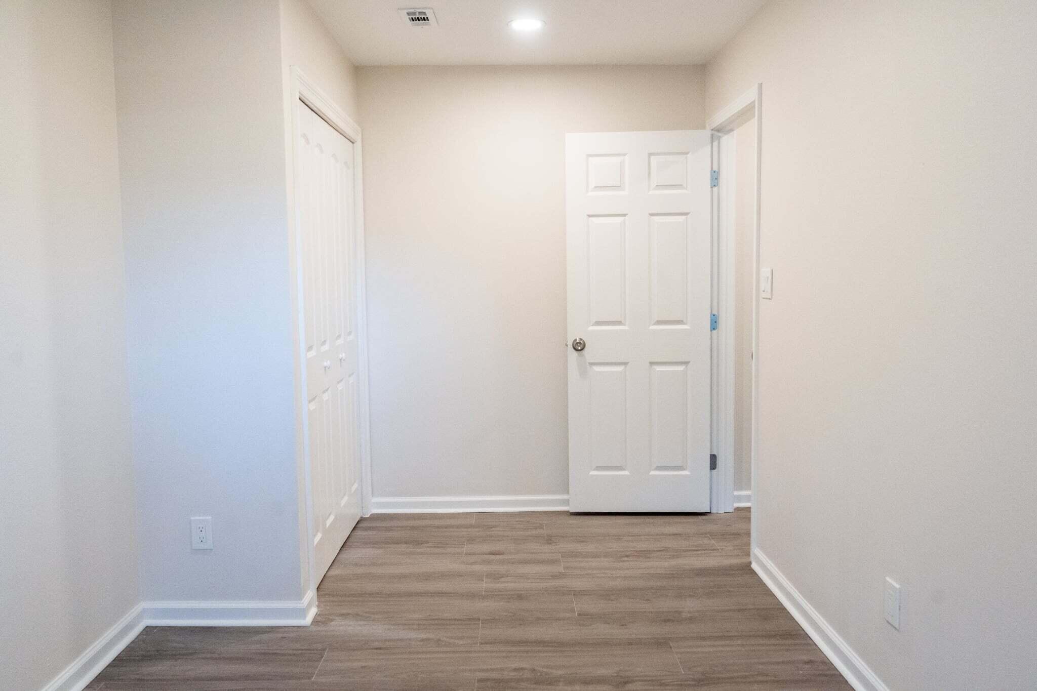 SPINNAKER - Residential Lease