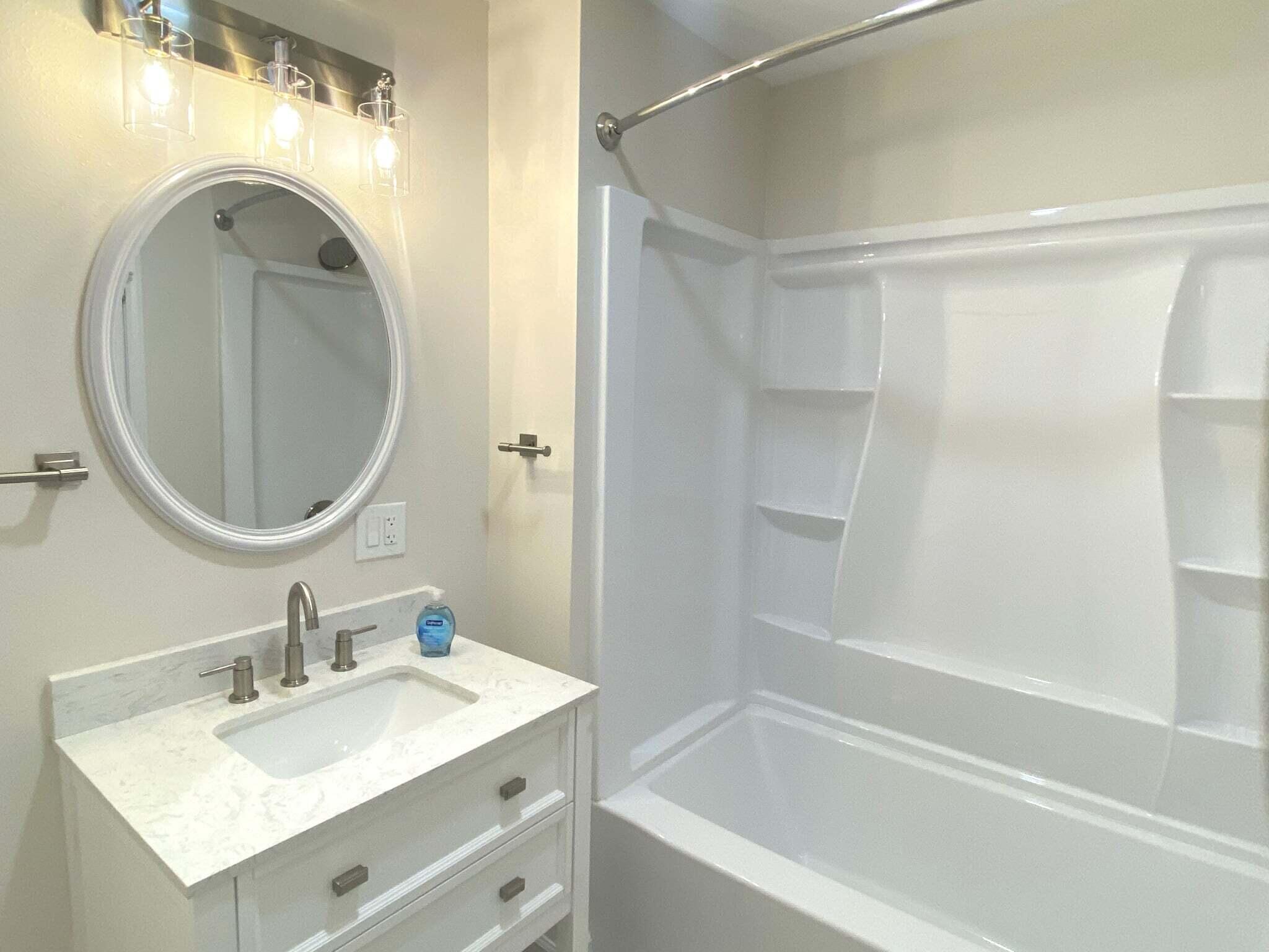 SPINNAKER - Residential Lease