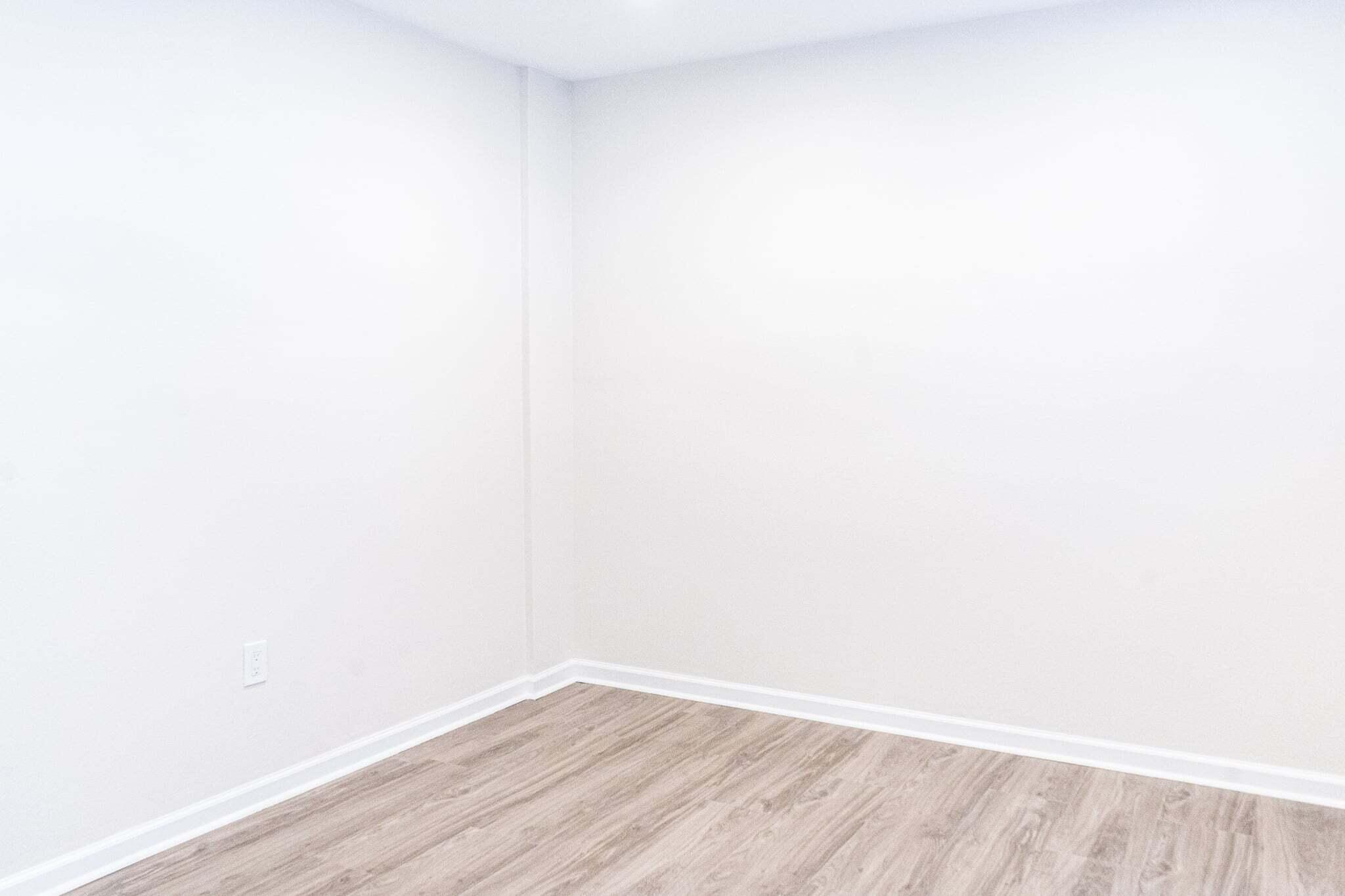 SPINNAKER - Residential Lease