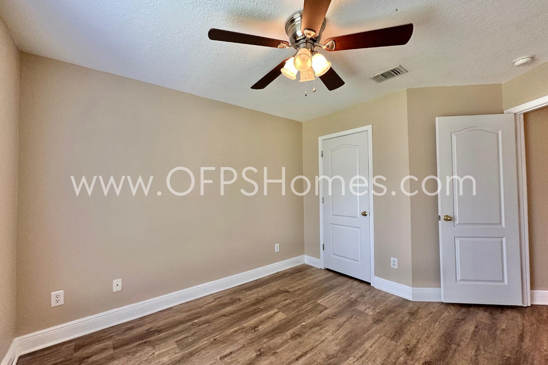 FOX VALLEY - Residential Lease