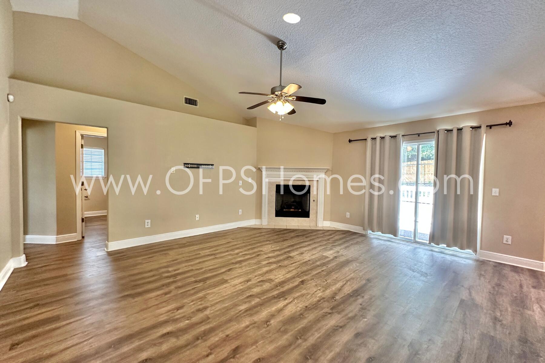 FOX VALLEY - Residential Lease