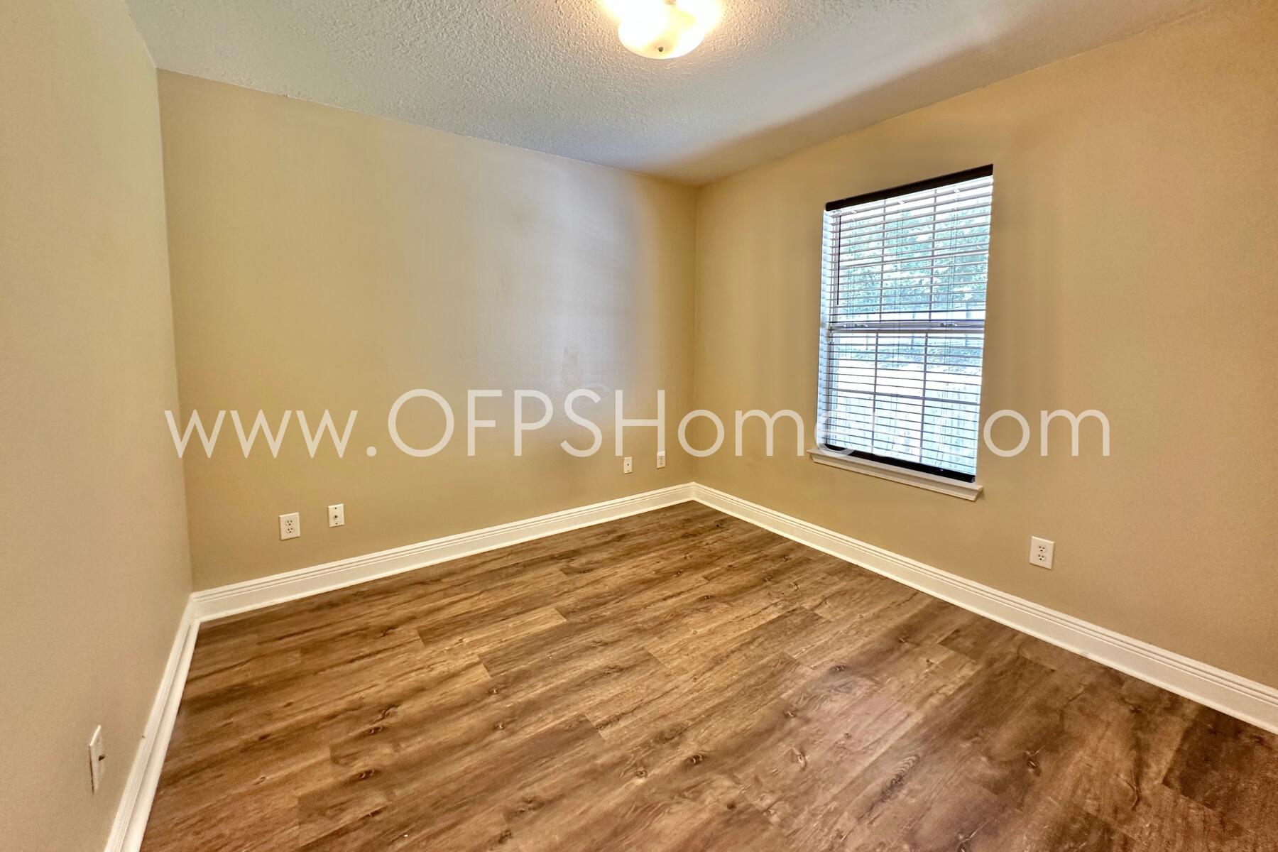 FOX VALLEY - Residential Lease