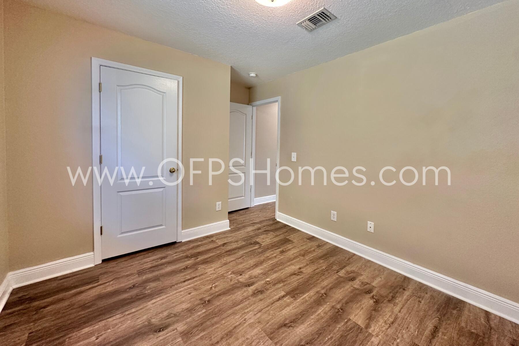 FOX VALLEY - Residential Lease