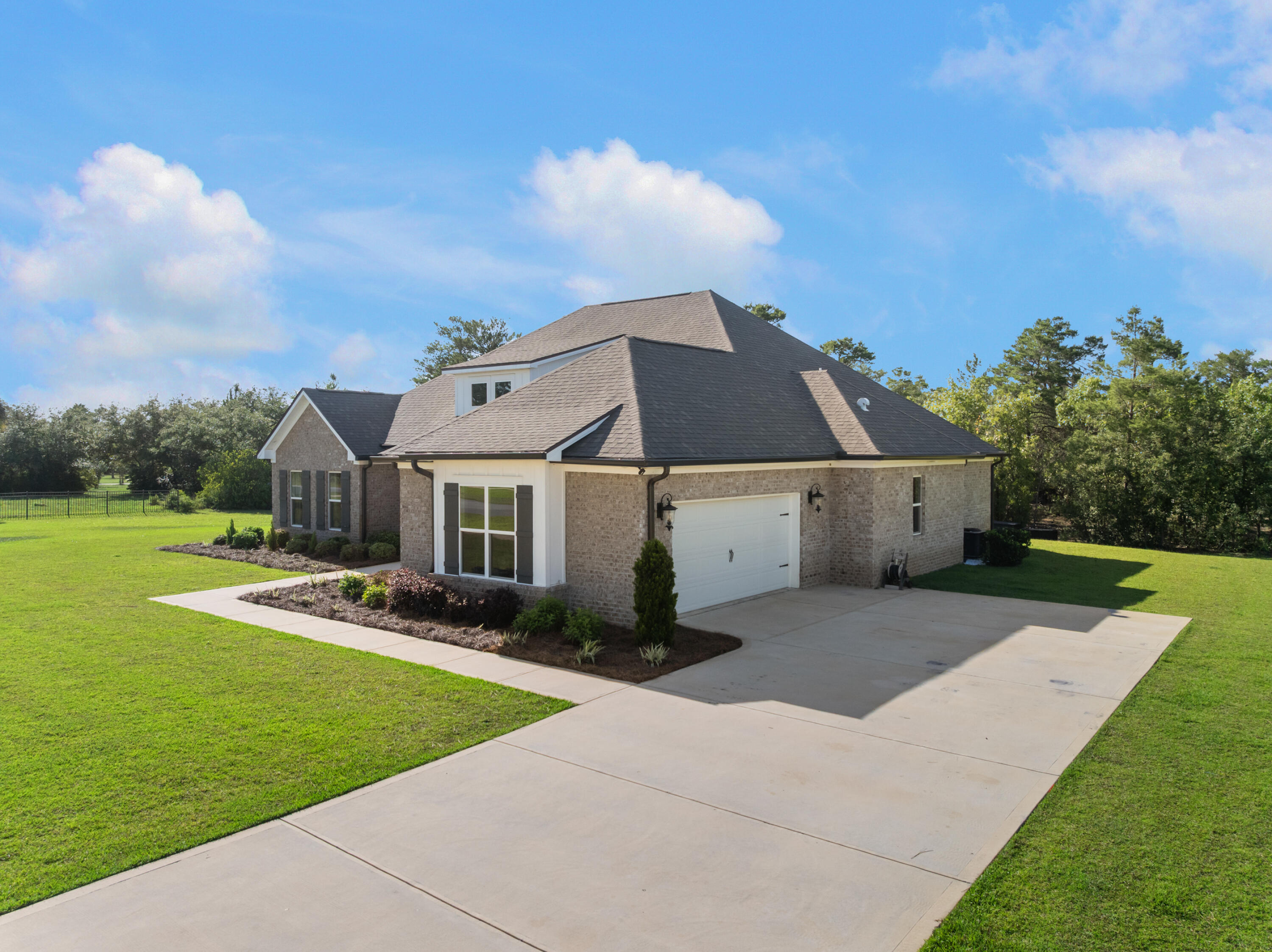 WINDSWEPT ESTATES - Residential