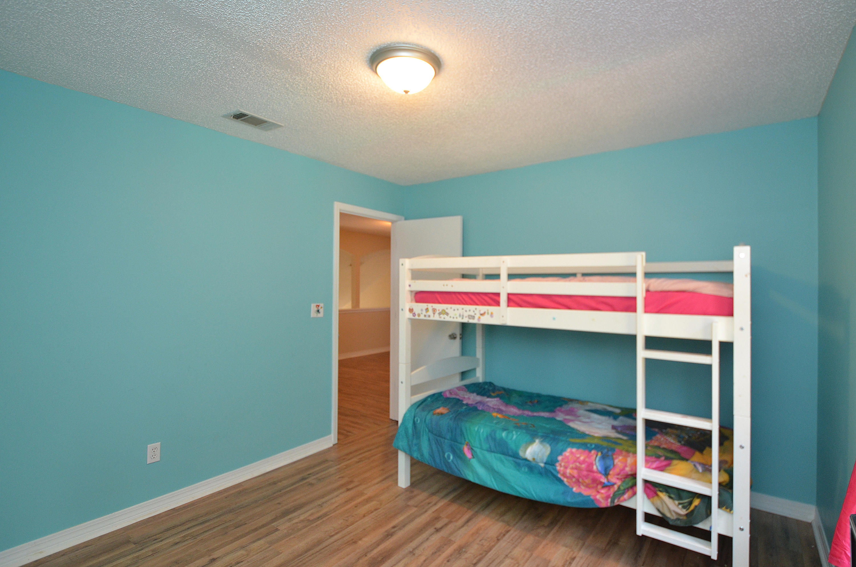 HOLLYROD PARK - Residential