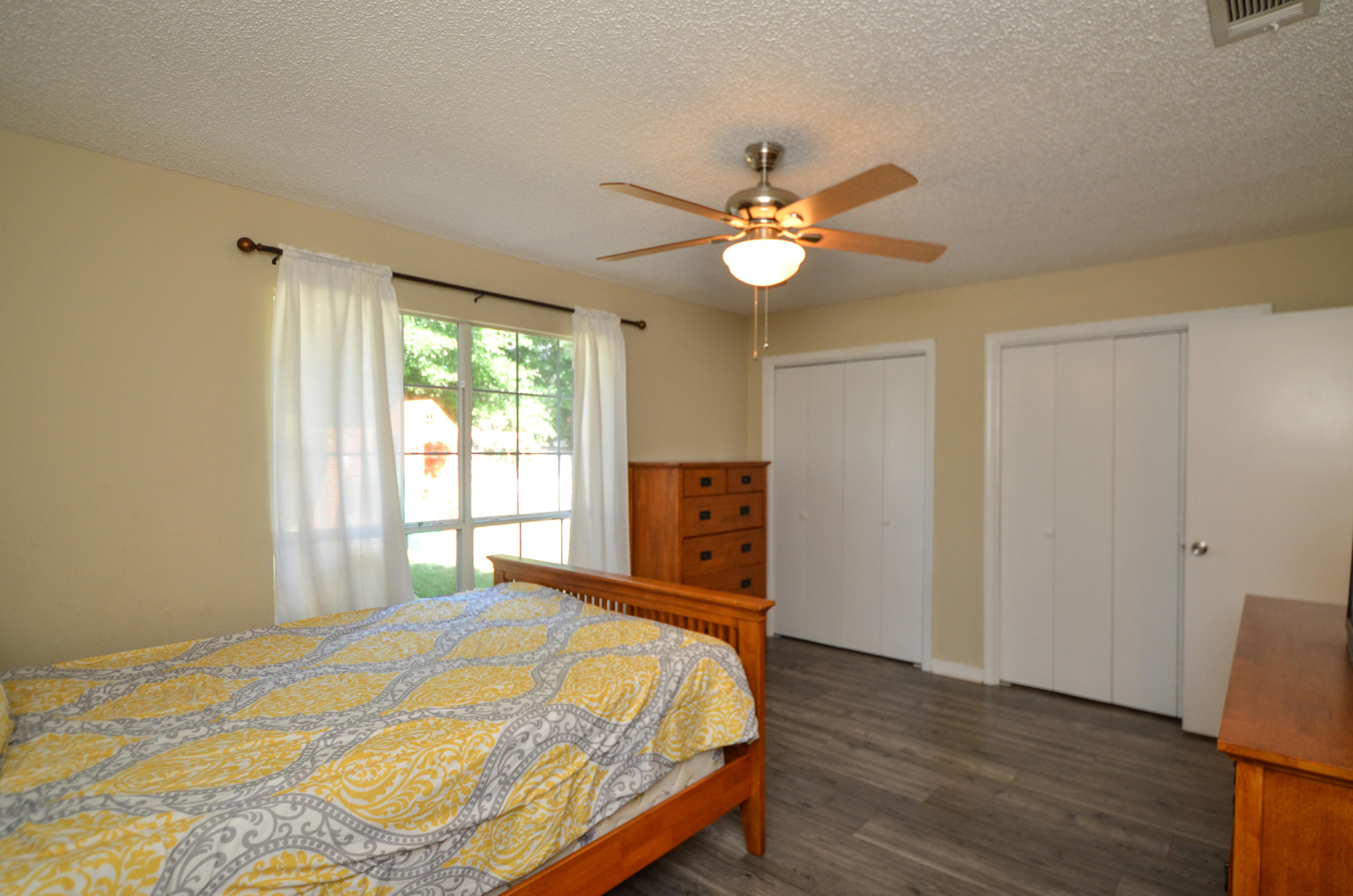 HOLLYROD PARK - Residential