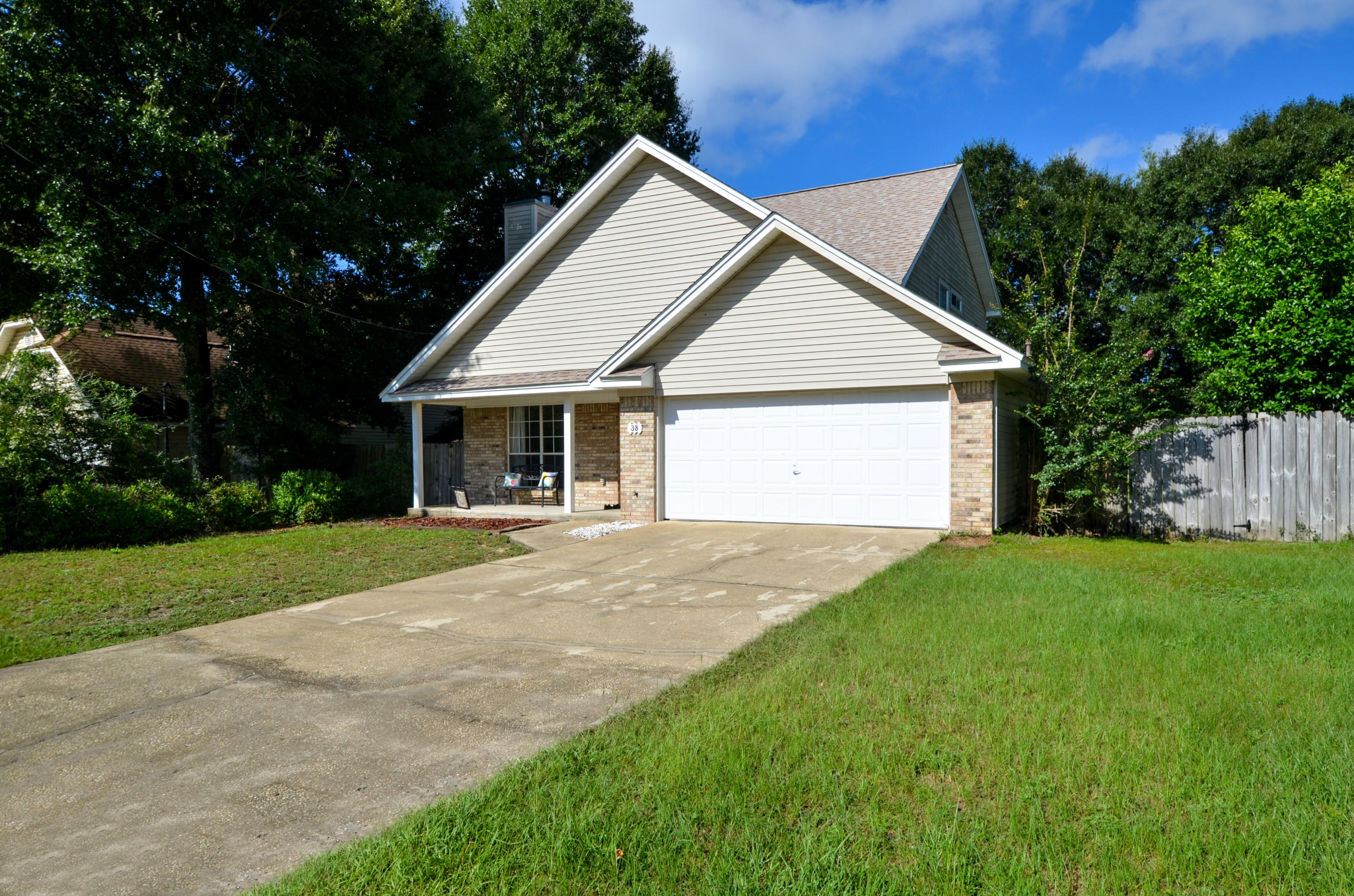 HOLLYROD PARK - Residential