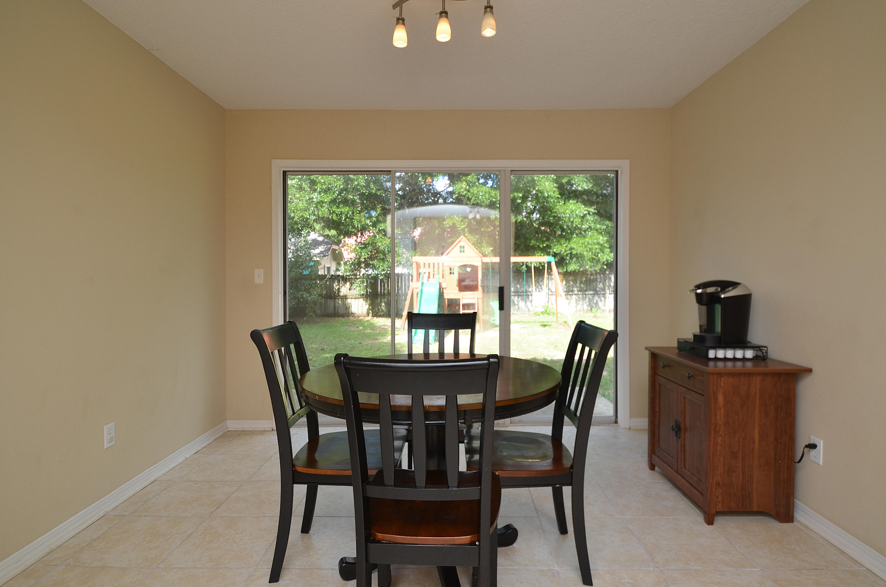 HOLLYROD PARK - Residential