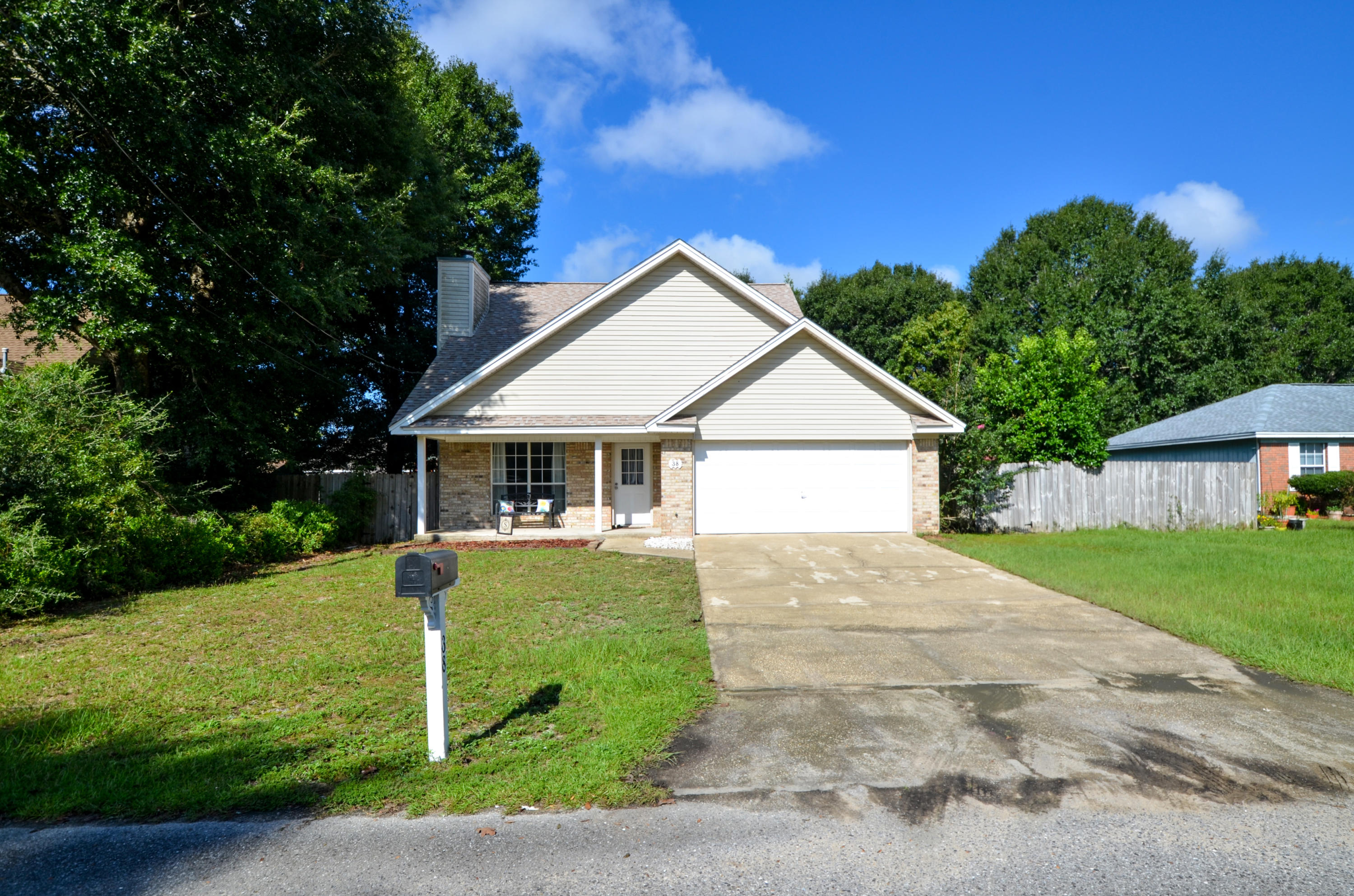 HOLLYROD PARK - Residential