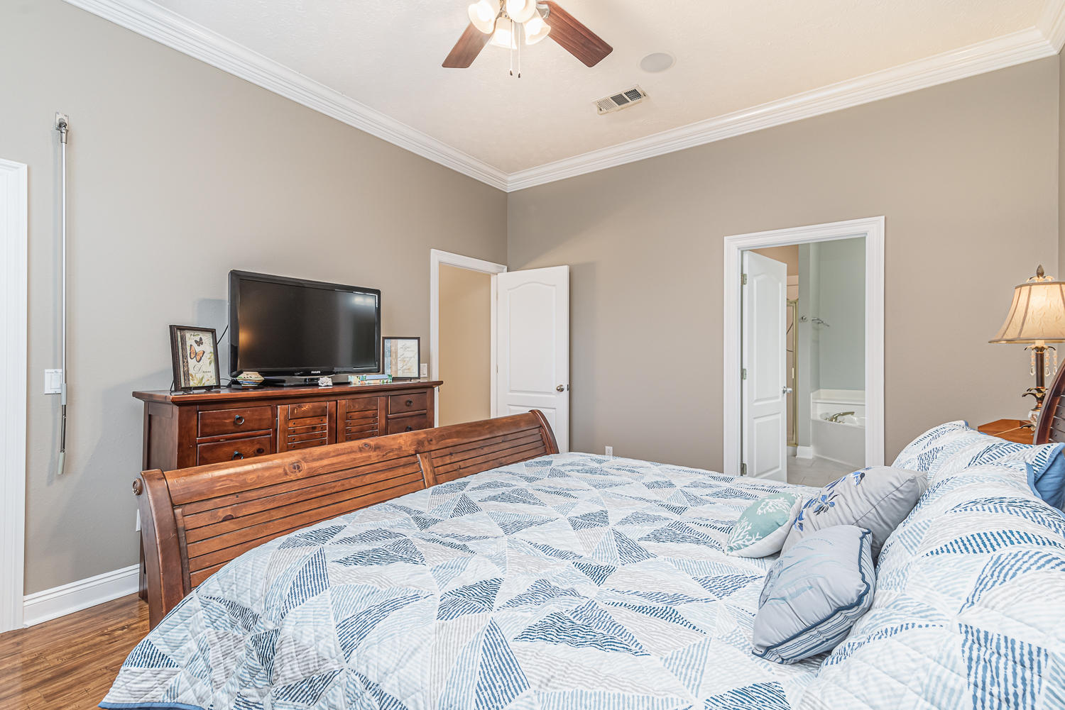 SUMMER BREEZE - Residential