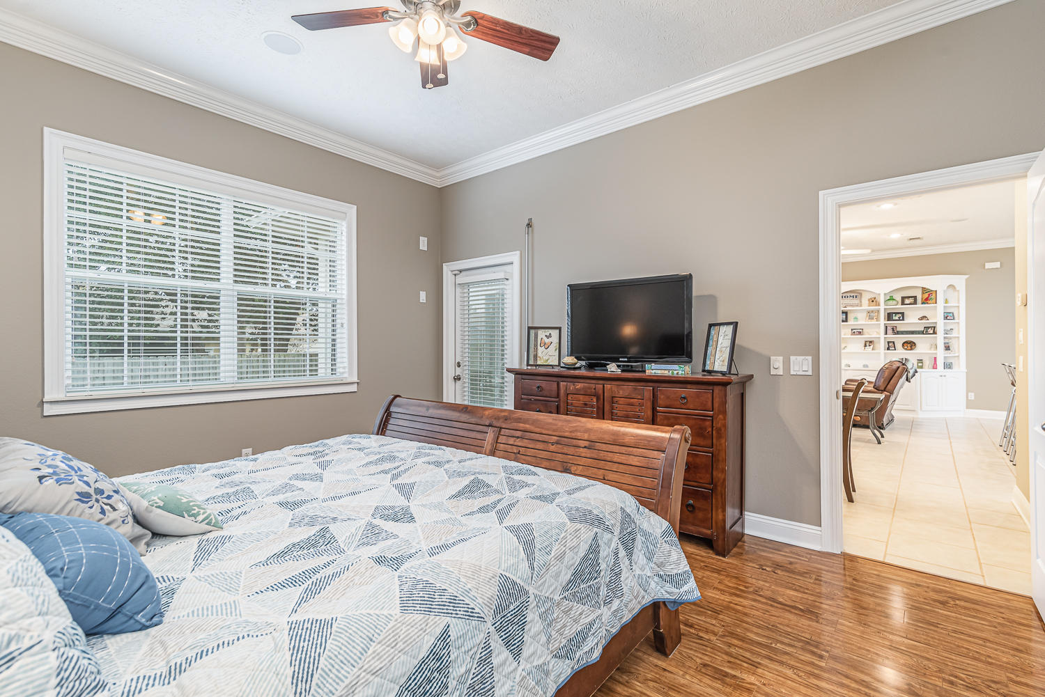 SUMMER BREEZE - Residential