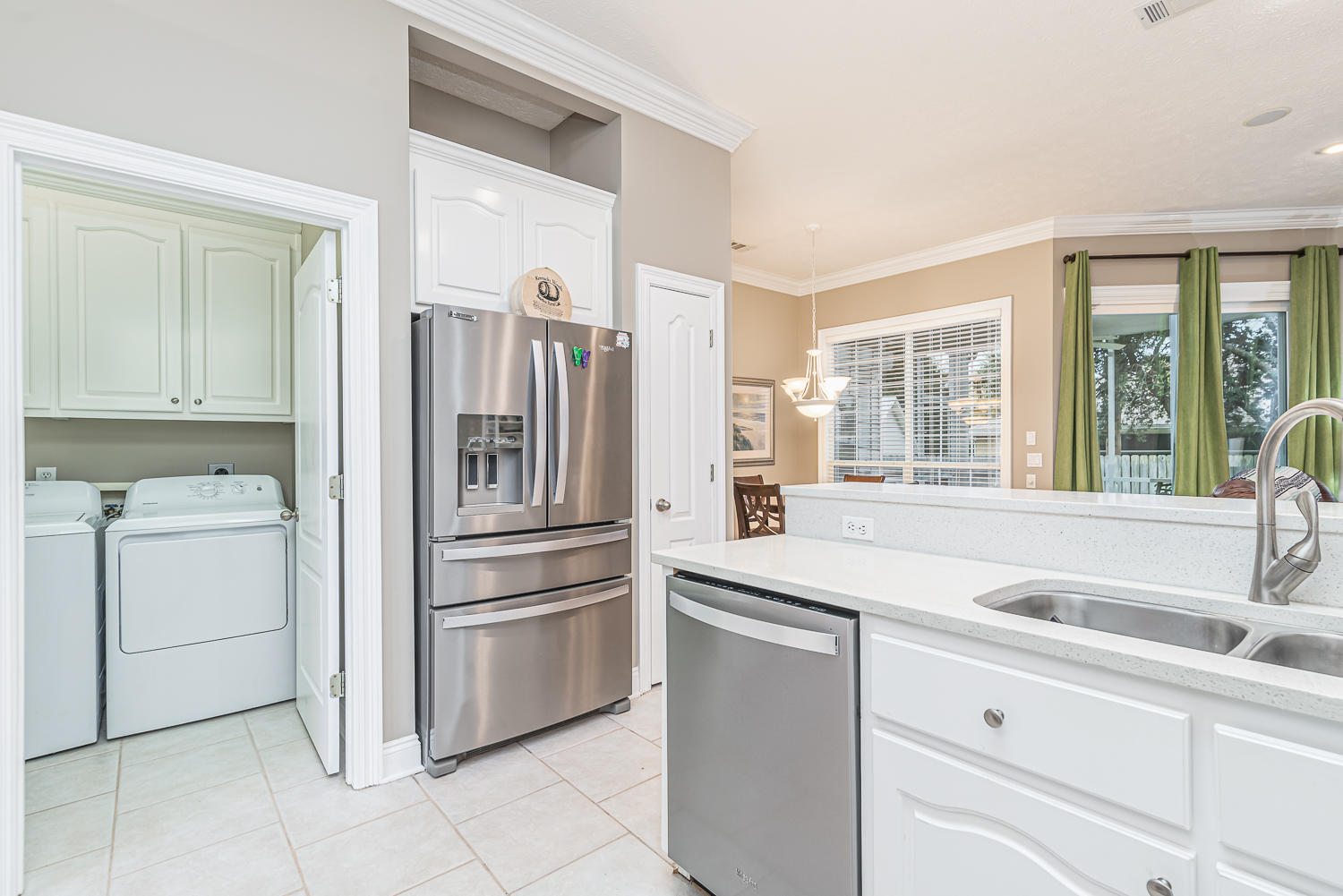 SUMMER BREEZE - Residential