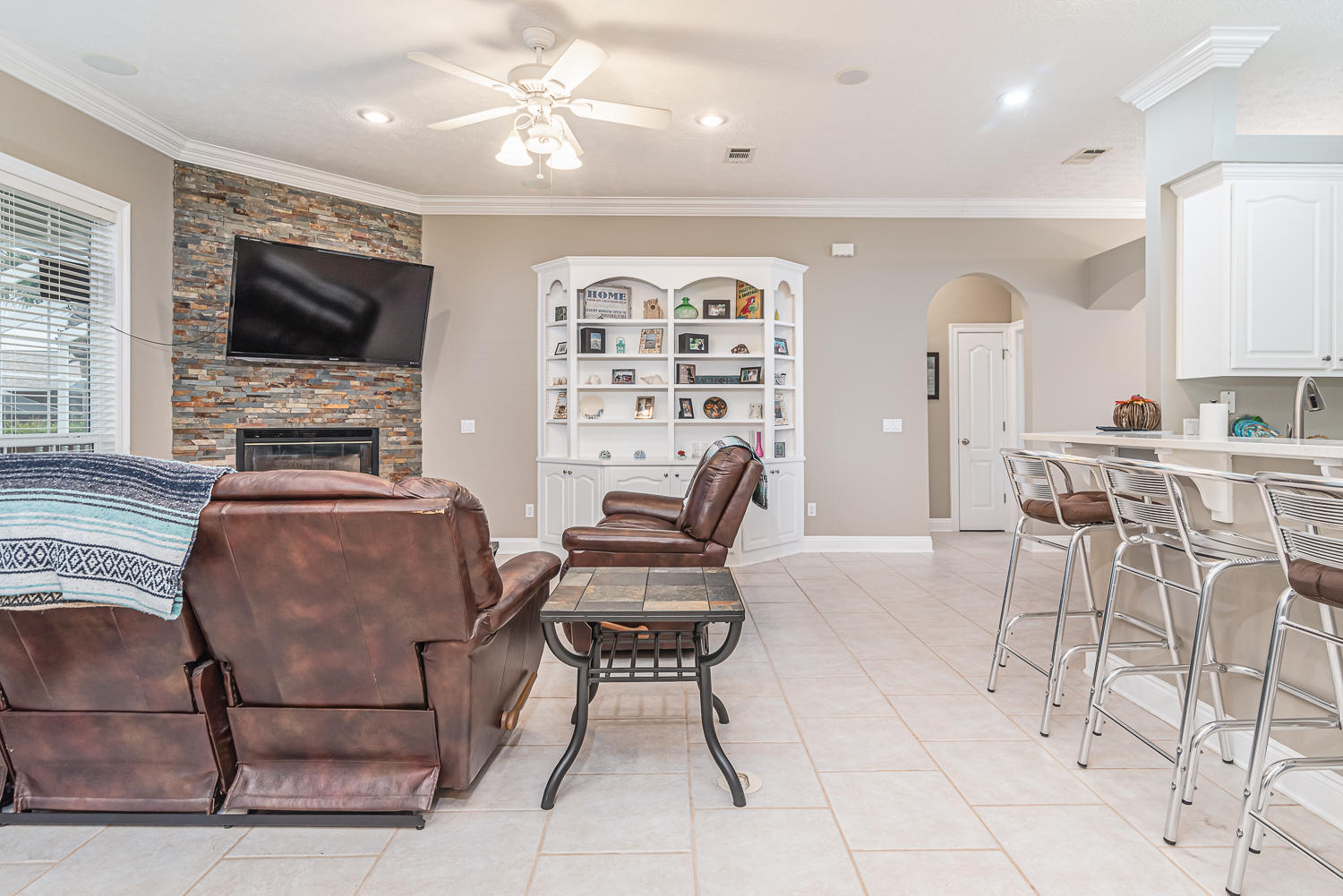 SUMMER BREEZE - Residential