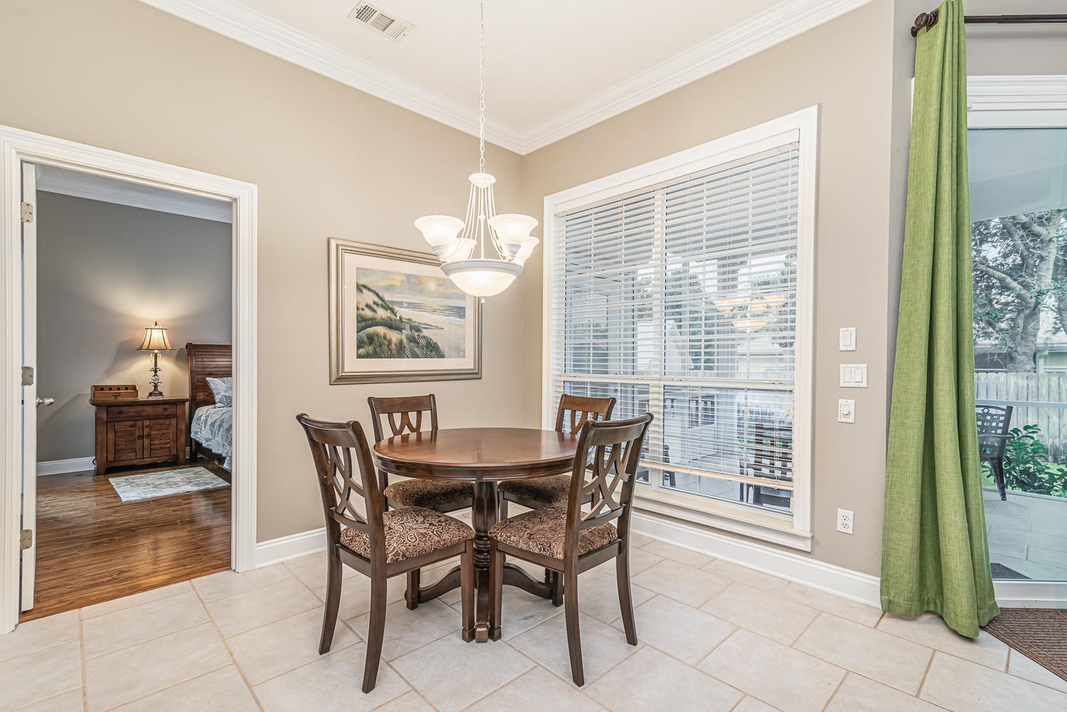 SUMMER BREEZE - Residential