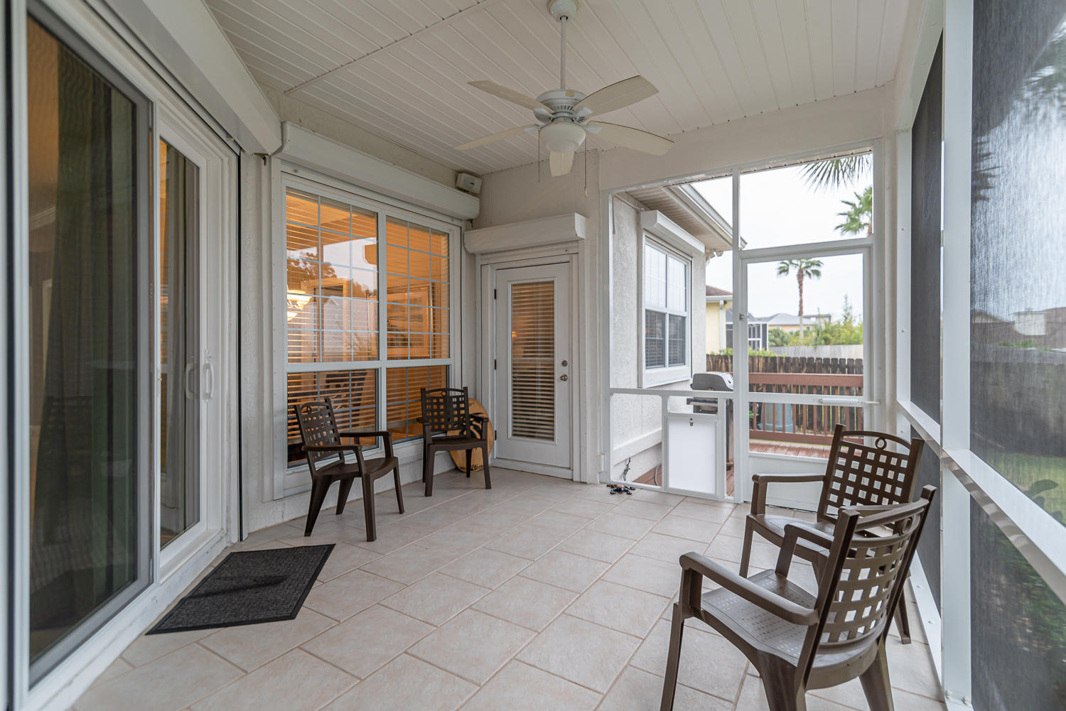 SUMMER BREEZE - Residential