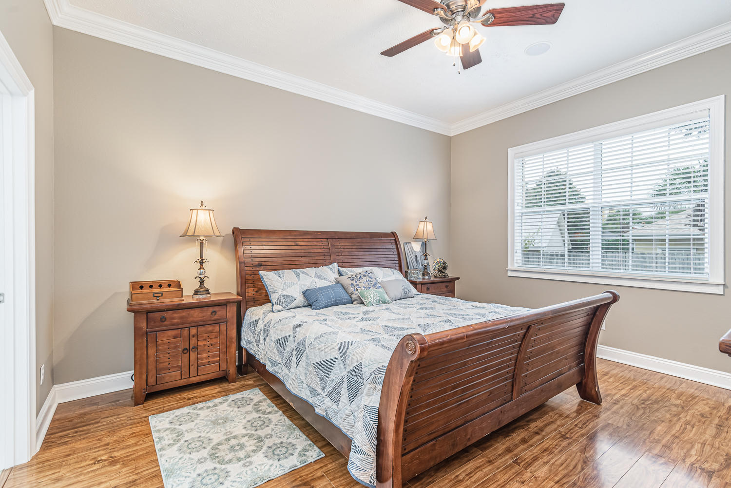 SUMMER BREEZE - Residential