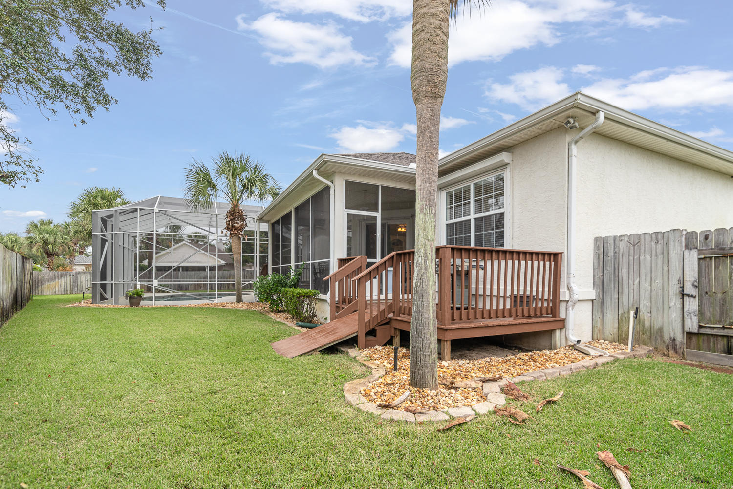 SUMMER BREEZE - Residential