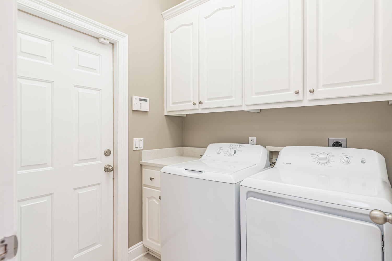 SUMMER BREEZE - Residential