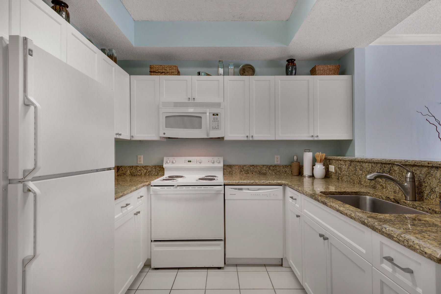 SUMMIT AT TOPS'L (THE) - Residential