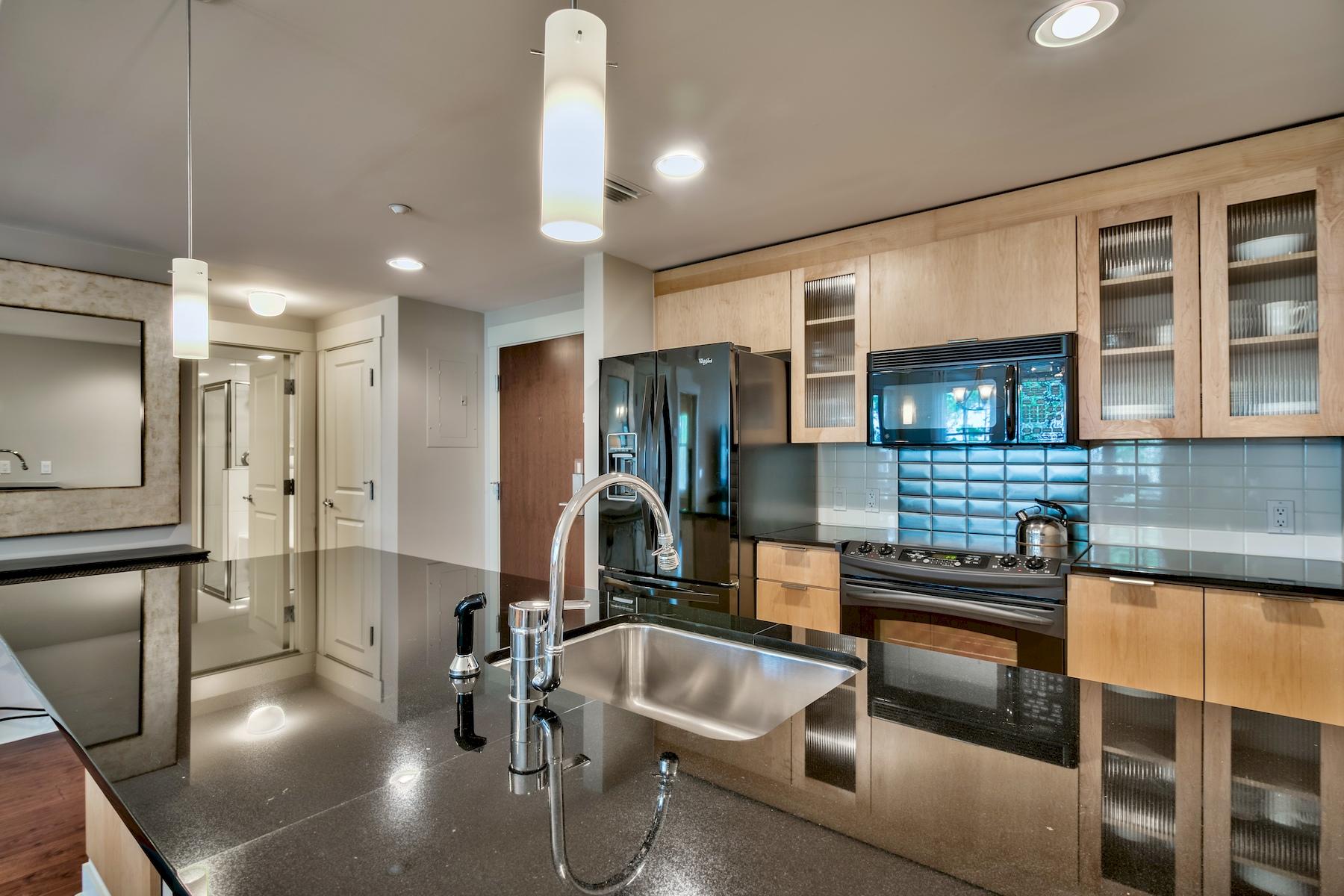 BAHIA CONDO - Residential