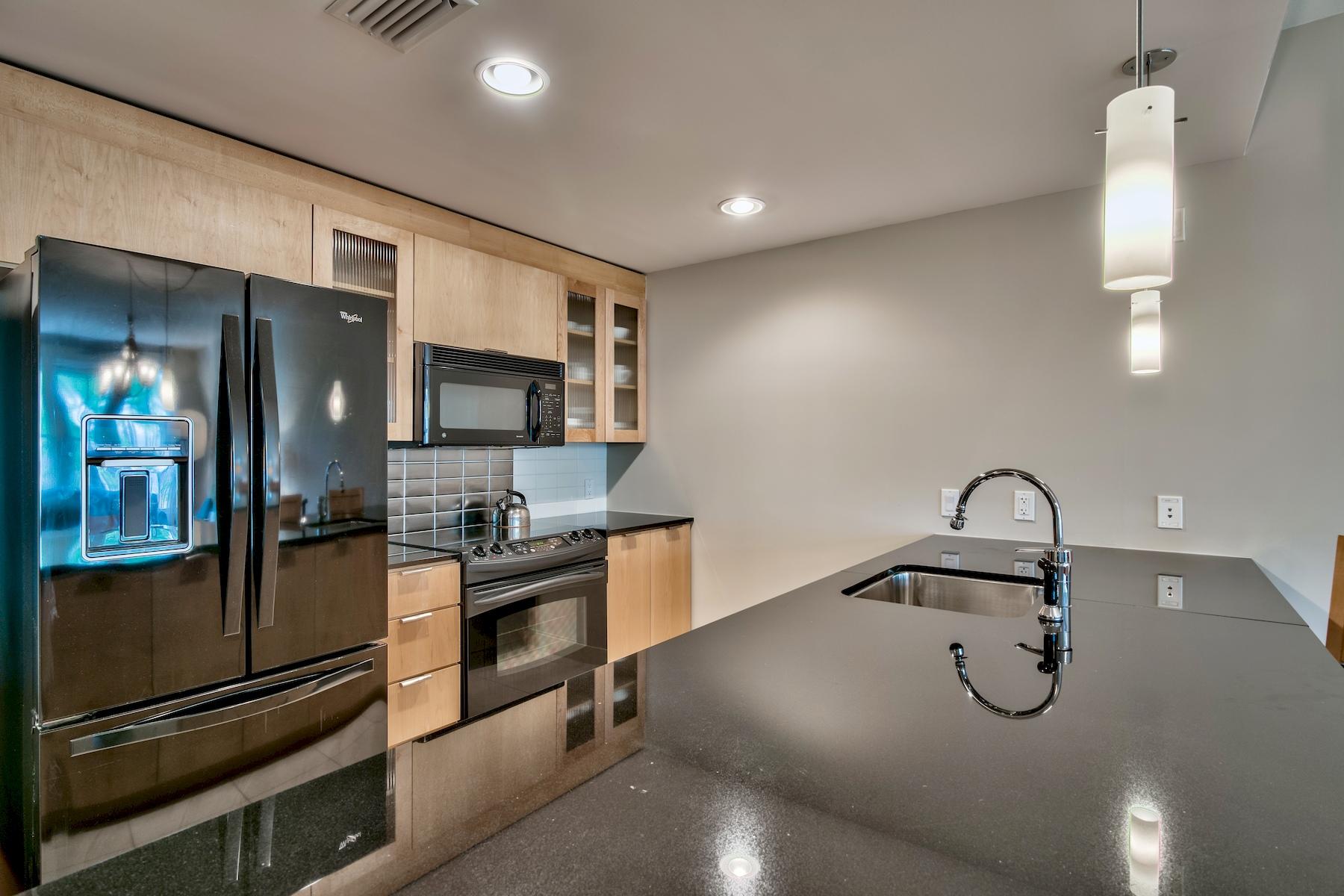 BAHIA CONDO - Residential