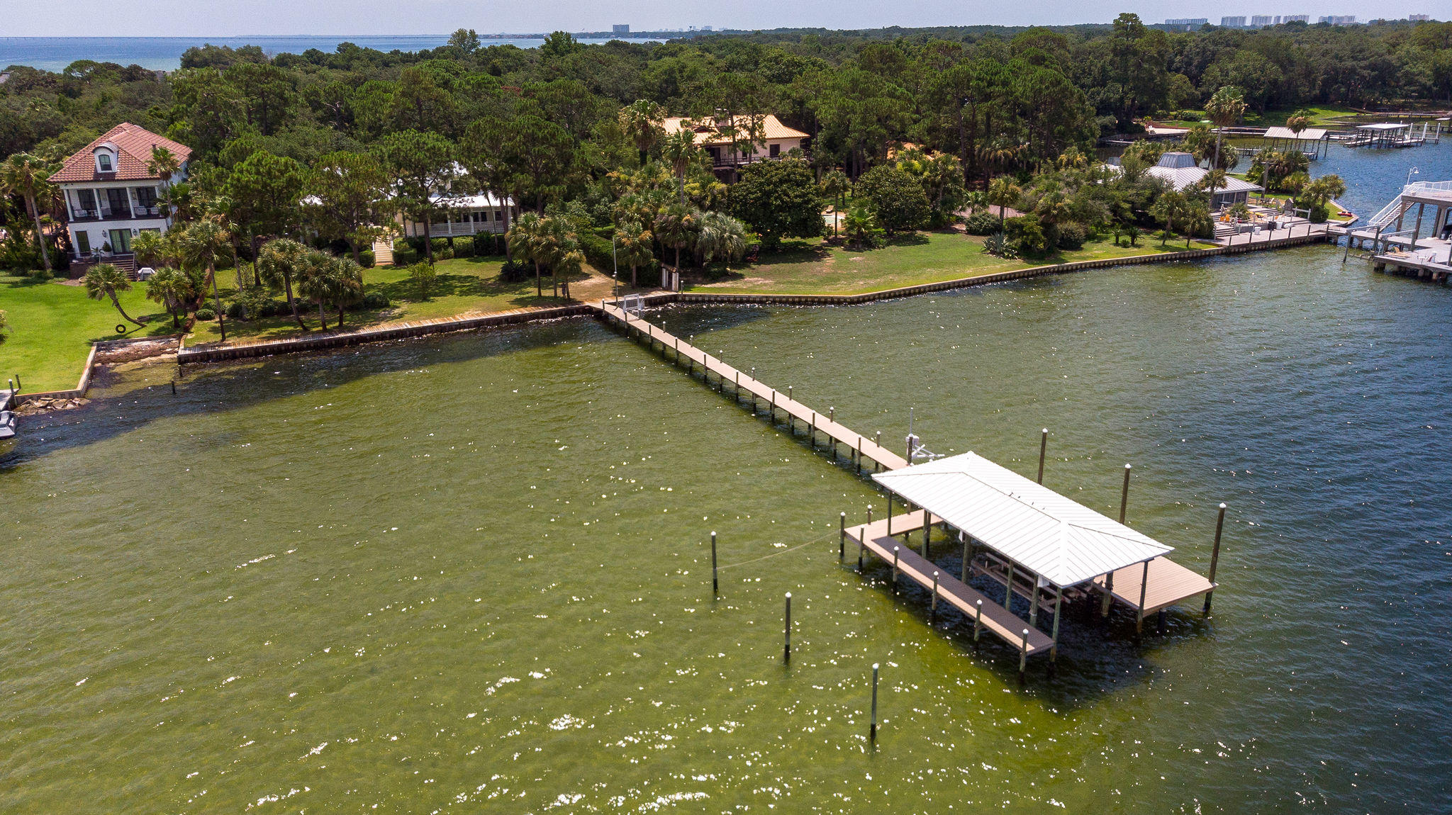 Cobbs Point - Residential