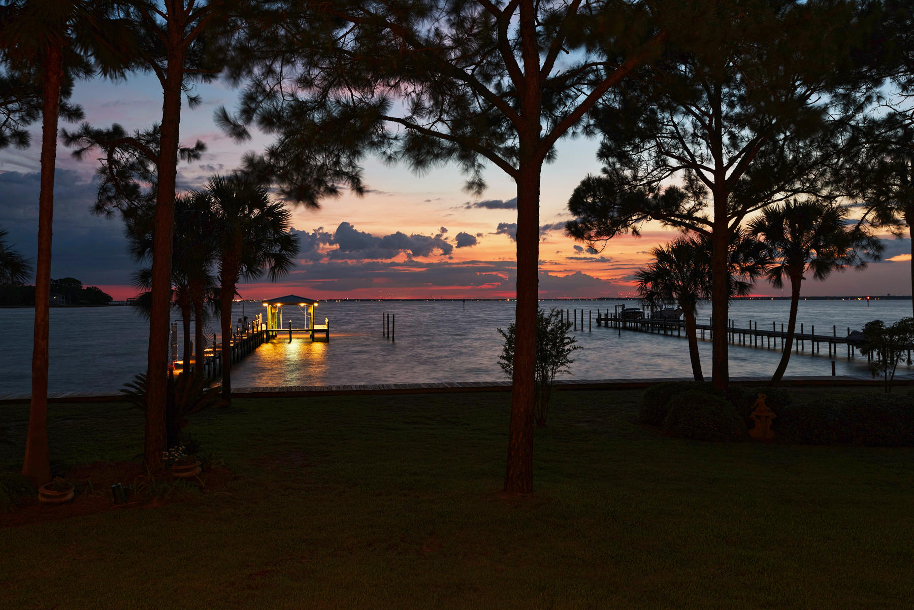 Cobbs Point - Residential