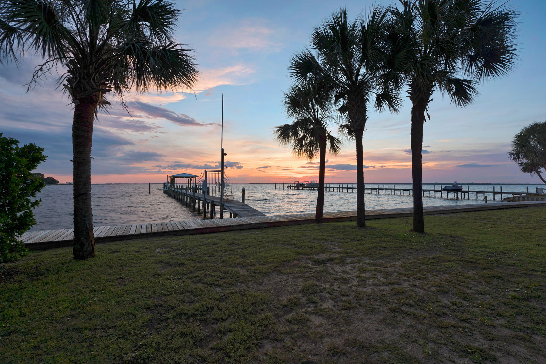 Cobbs Point - Residential