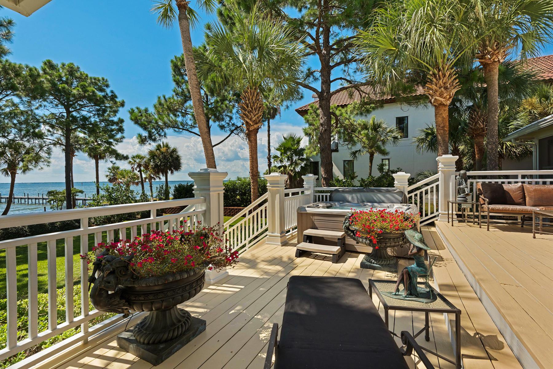 Cobbs Point - Residential