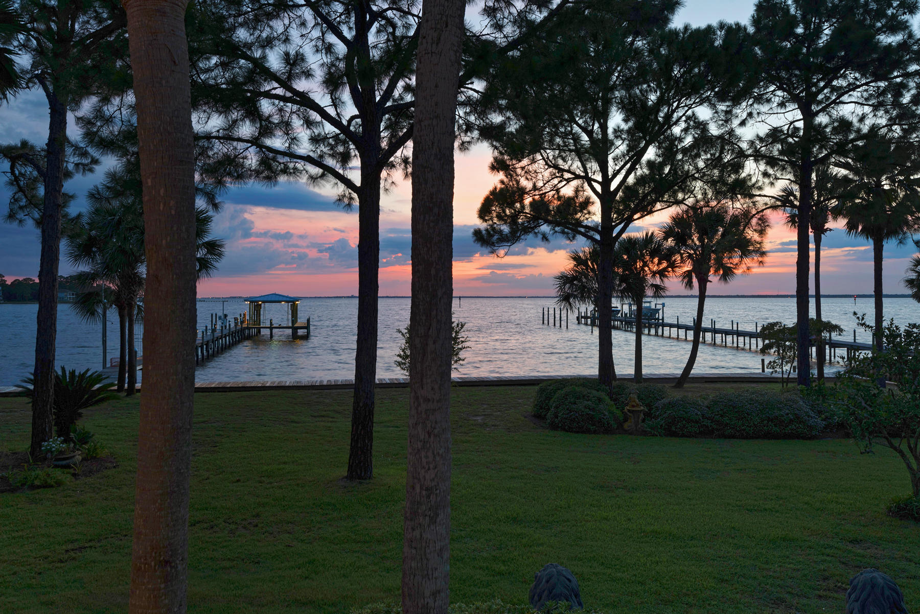 Cobbs Point - Residential