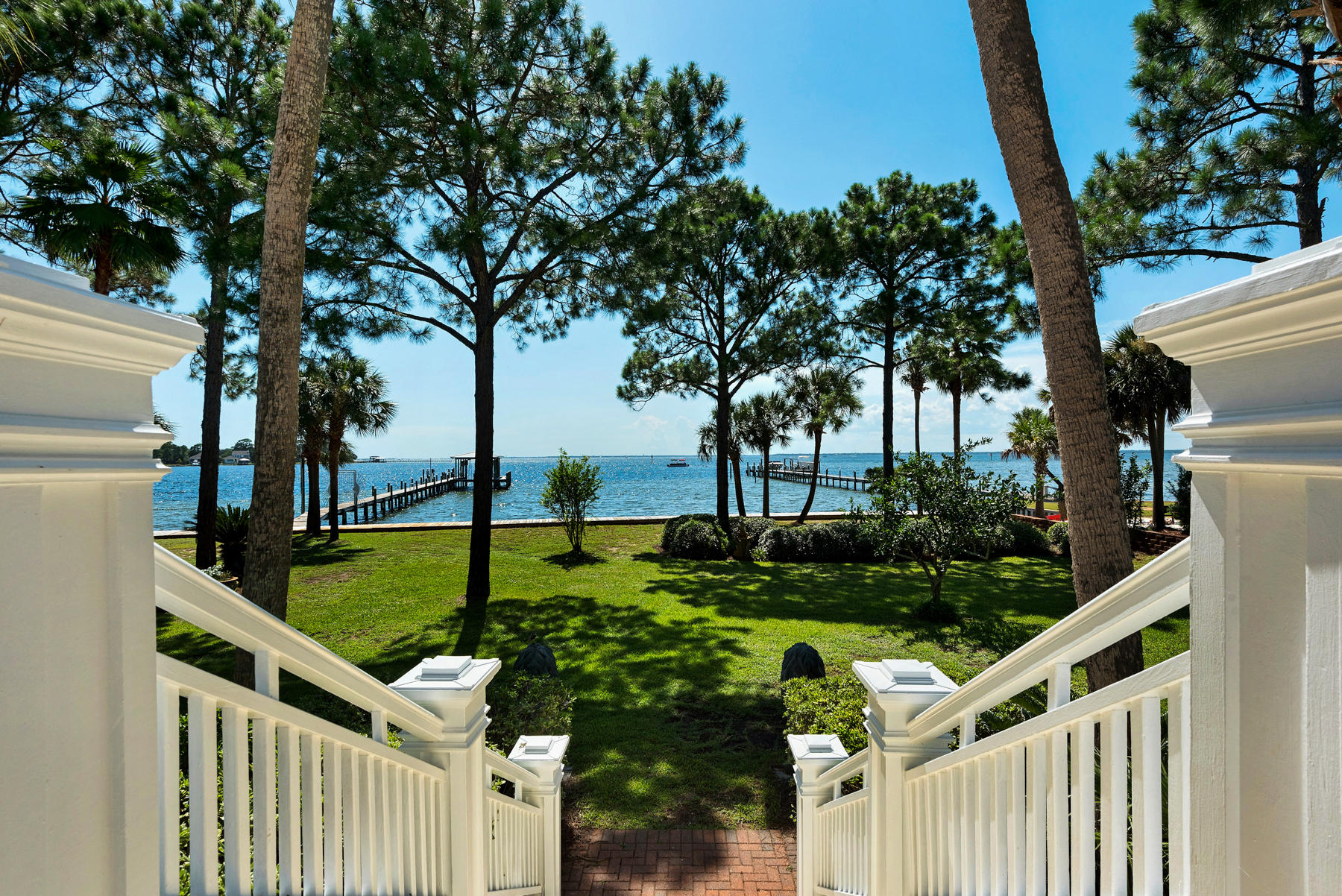 Cobbs Point - Residential