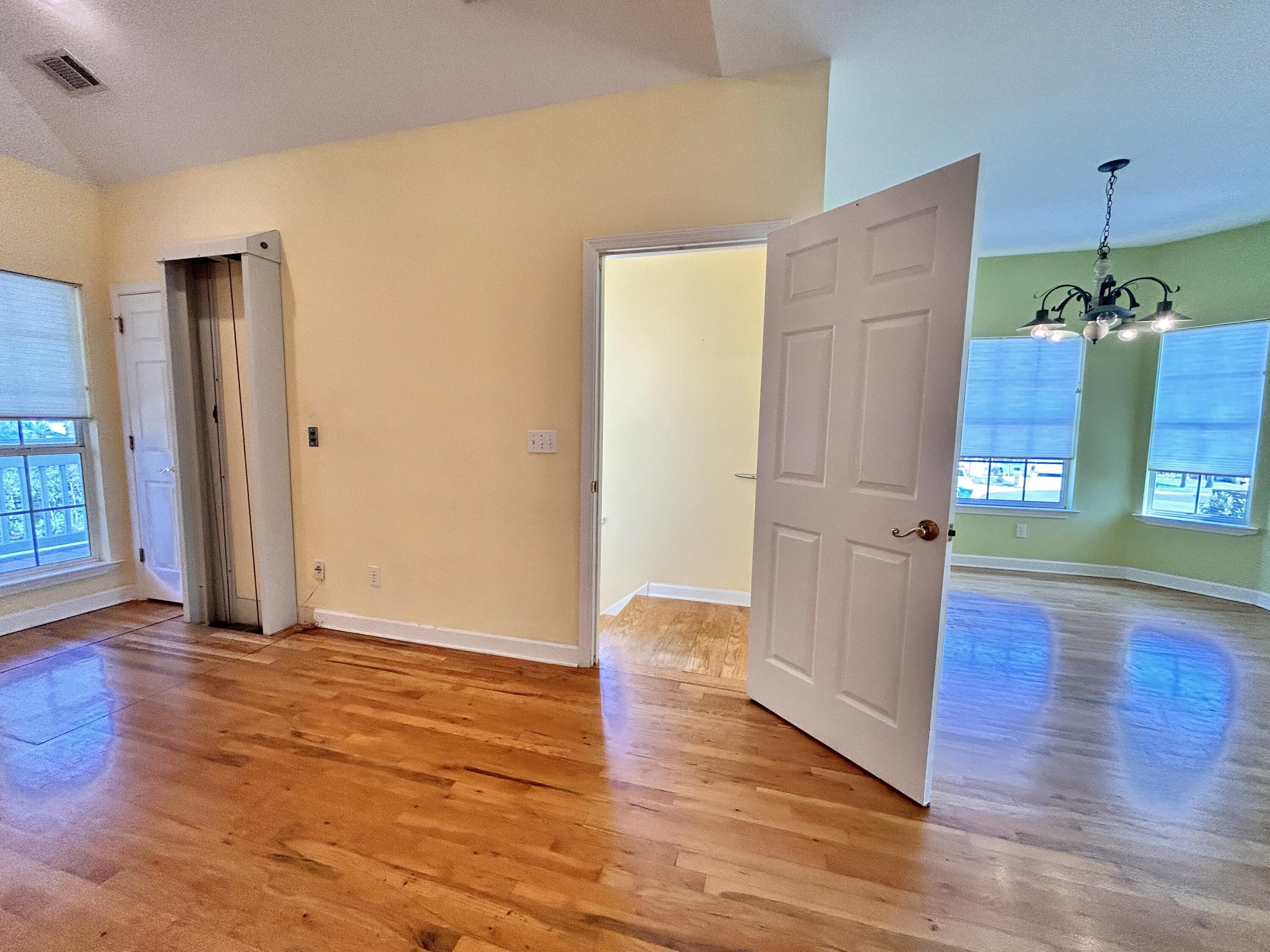 LEGION PARK LANDING - Residential