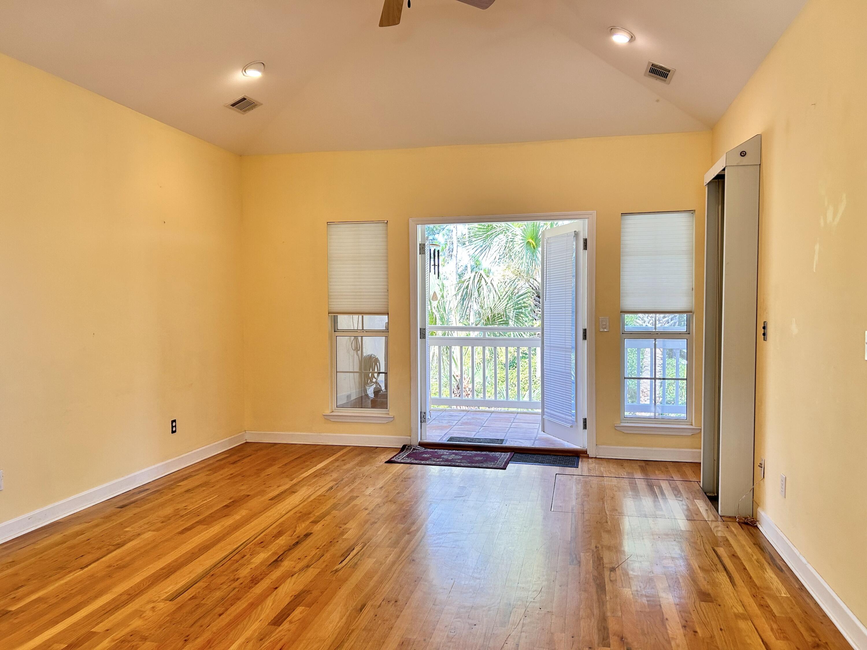 LEGION PARK LANDING - Residential