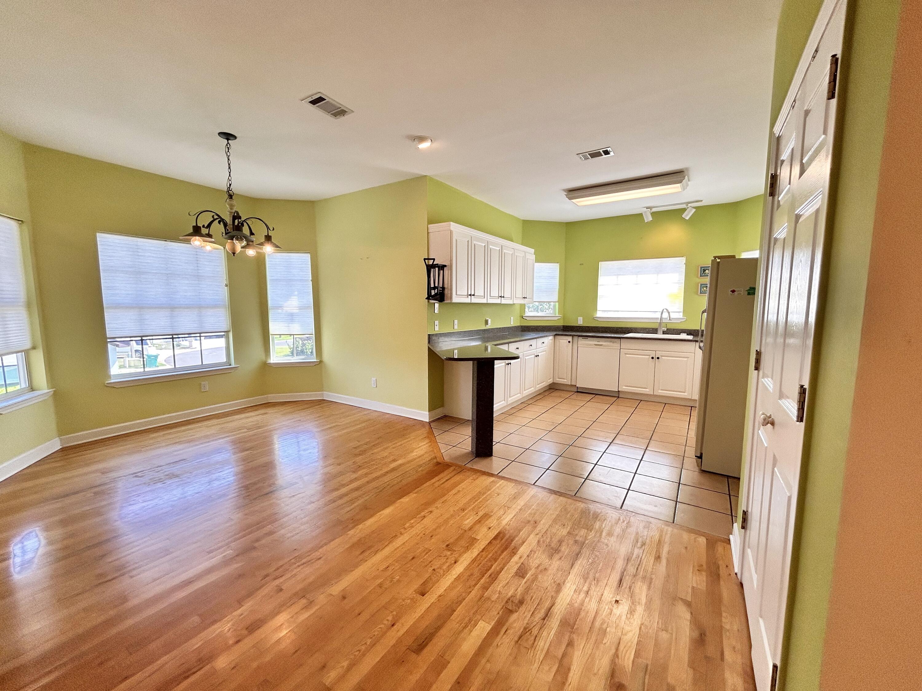 LEGION PARK LANDING - Residential