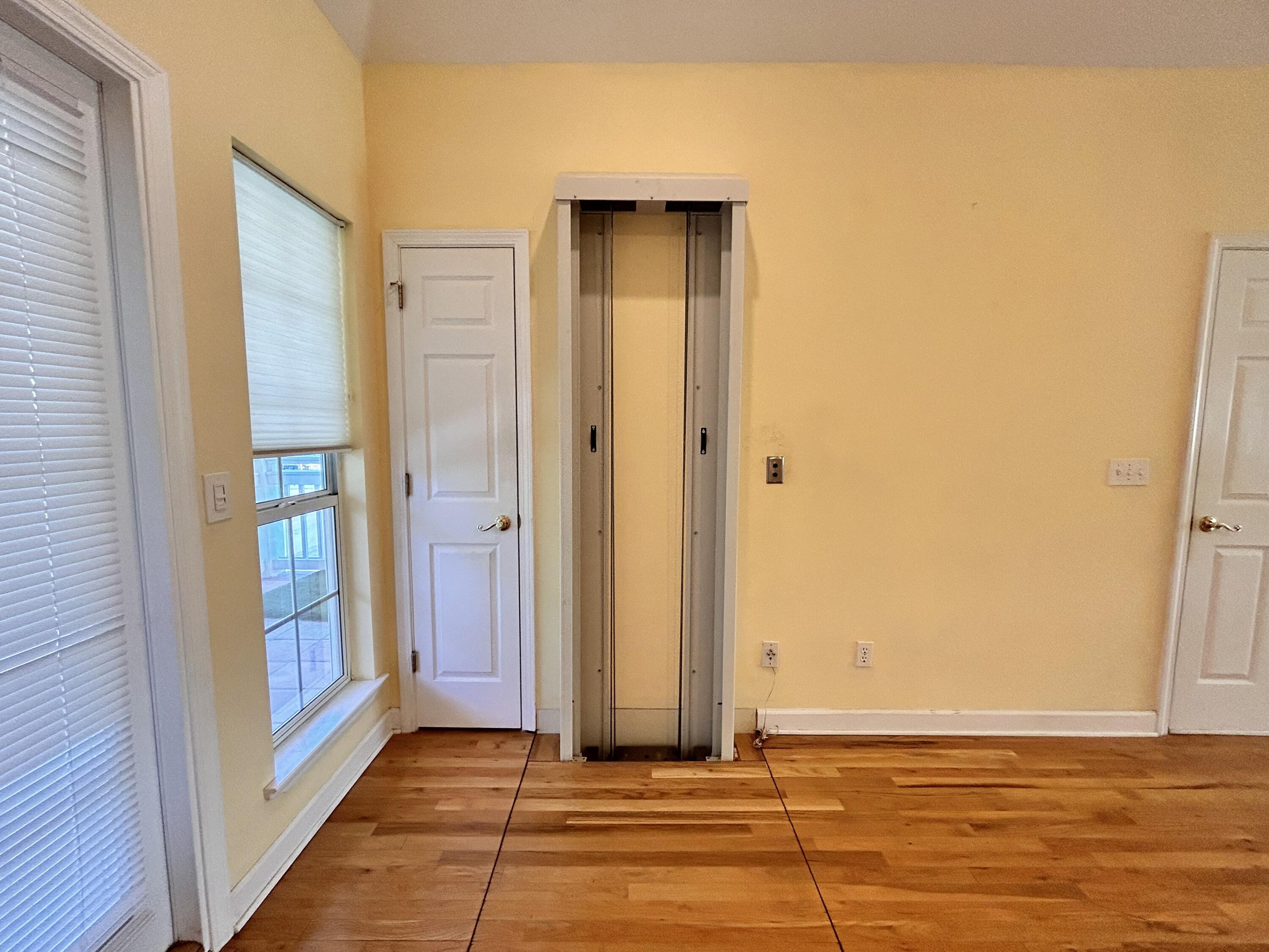 LEGION PARK LANDING - Residential