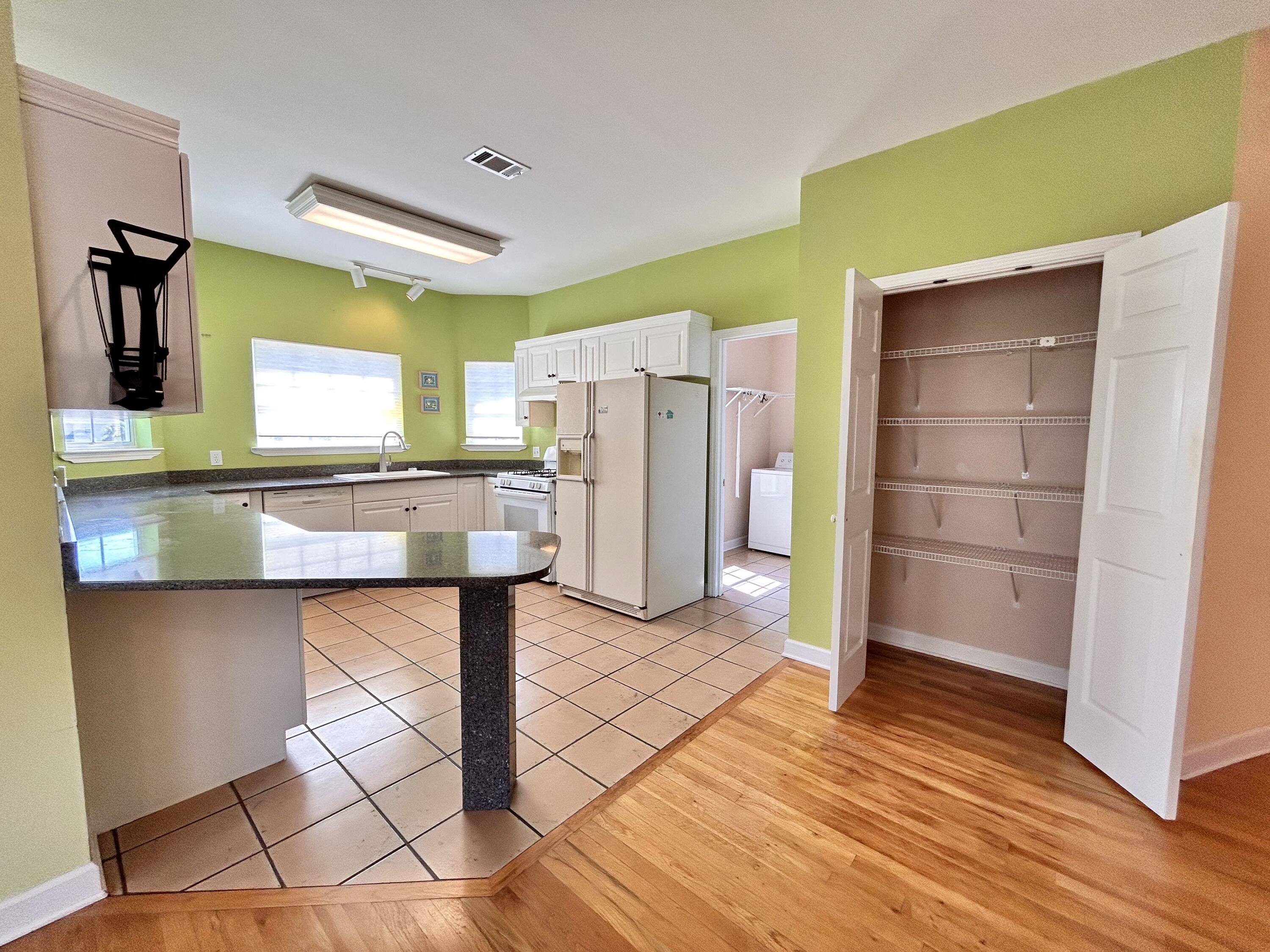LEGION PARK LANDING - Residential
