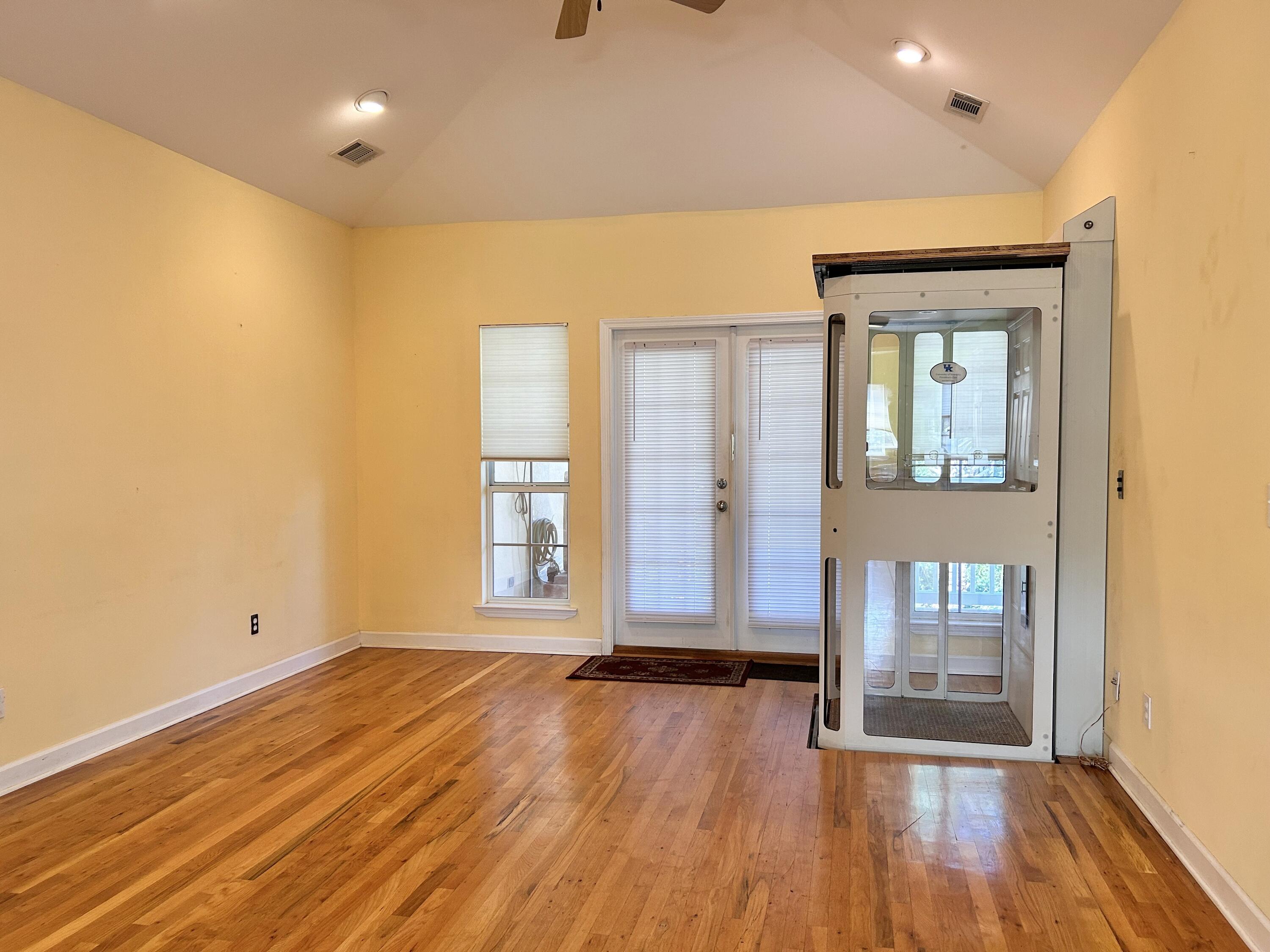LEGION PARK LANDING - Residential