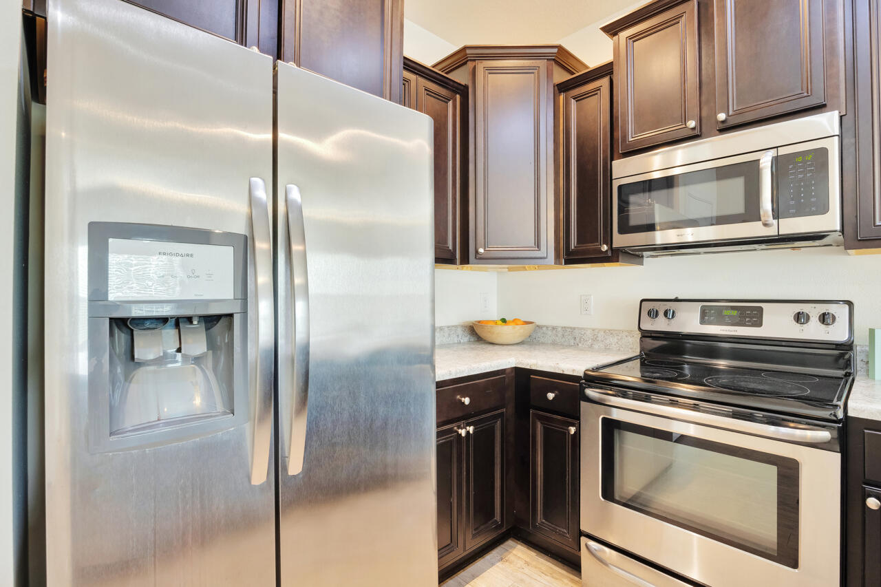 IRON HORSE TOWN HOMES - Residential