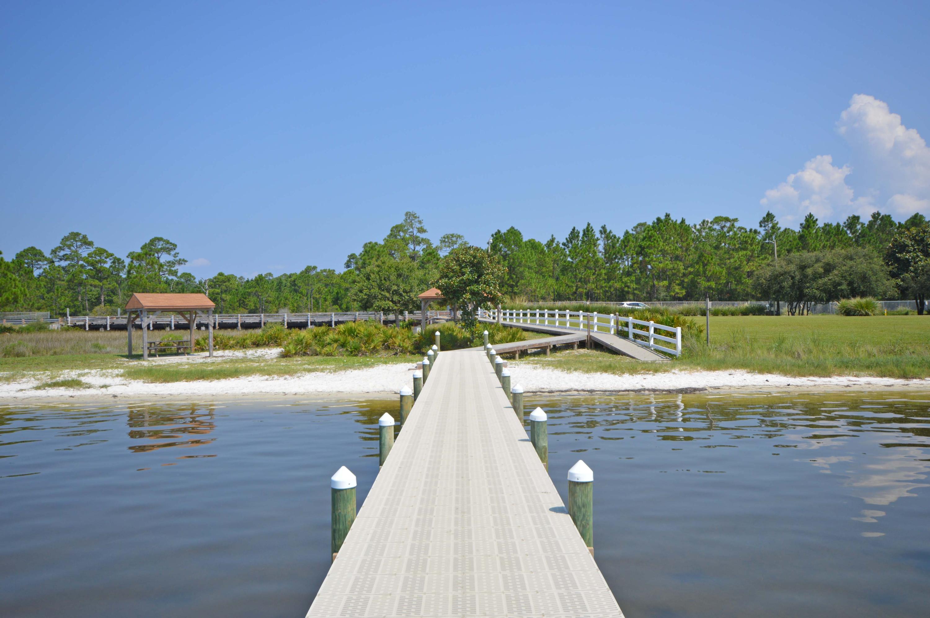 LIGHTHOUSE POINTE UNIT 3 - Residential