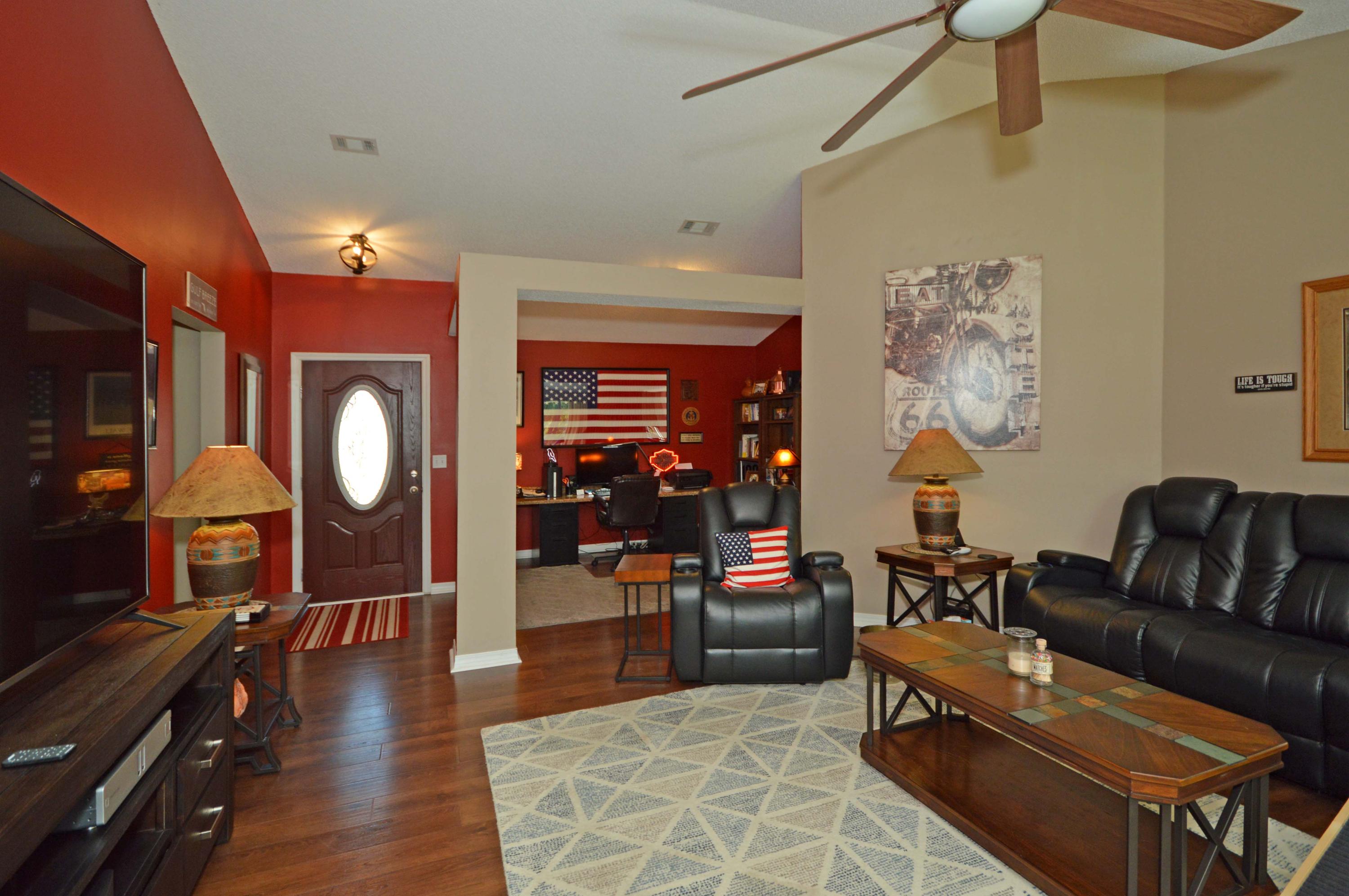 LIGHTHOUSE POINTE UNIT 3 - Residential