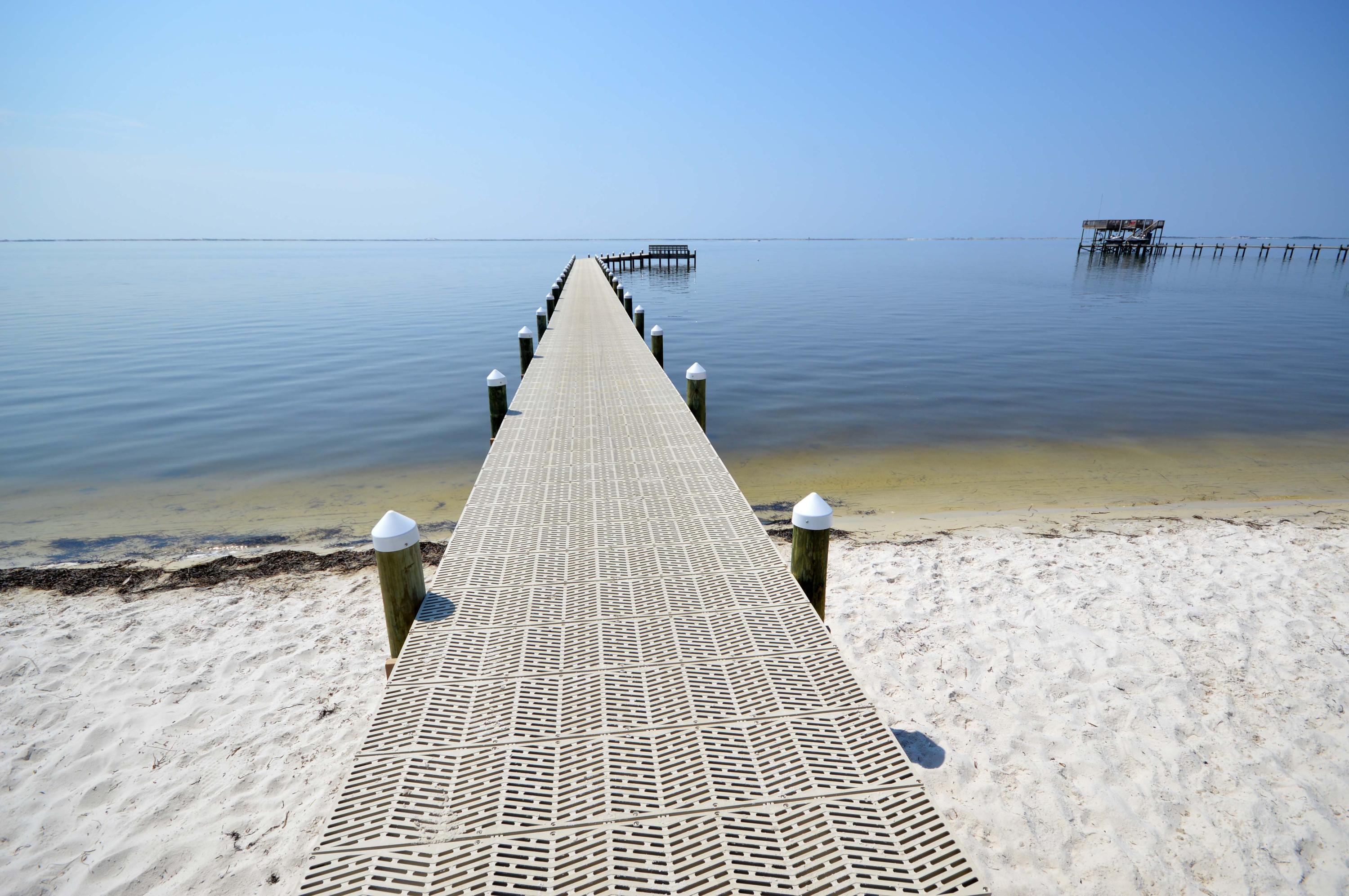 LIGHTHOUSE POINTE UNIT 3 - Residential