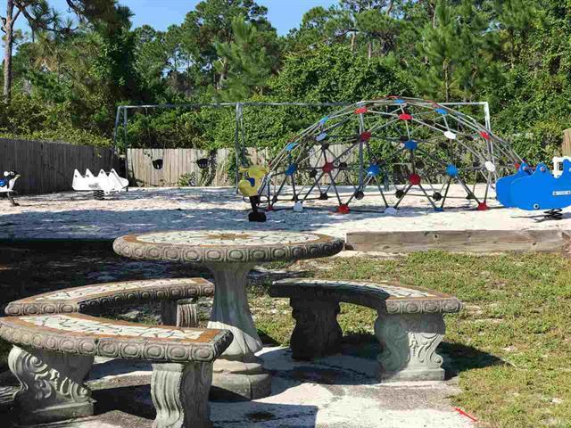 LIGHTHOUSE POINTE UNIT 3 - Residential