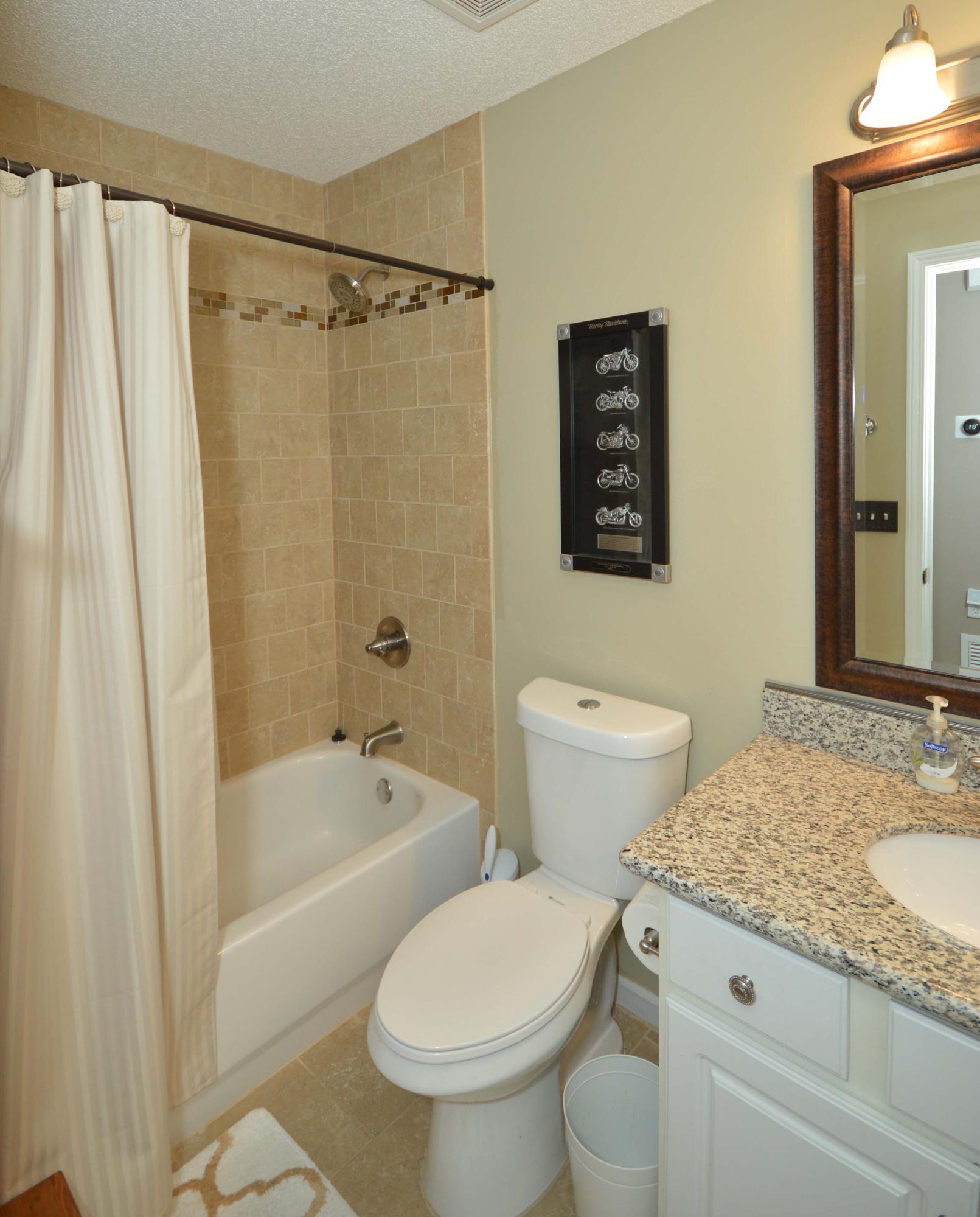 LIGHTHOUSE POINTE UNIT 3 - Residential