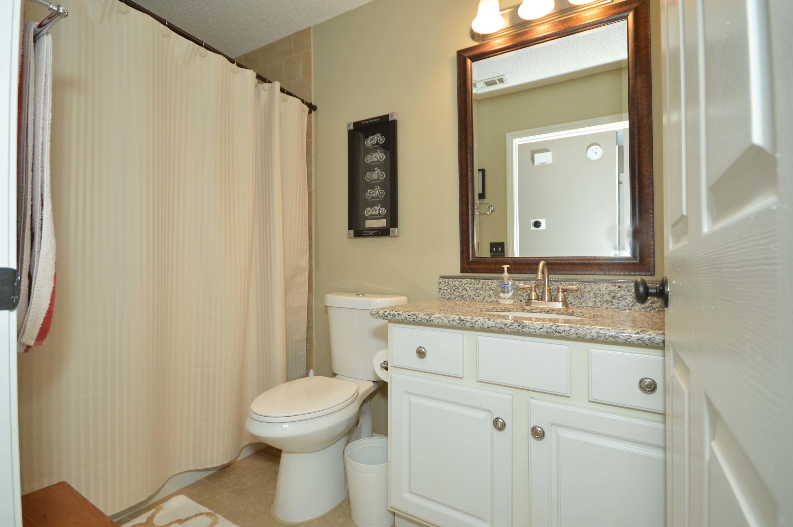 LIGHTHOUSE POINTE UNIT 3 - Residential